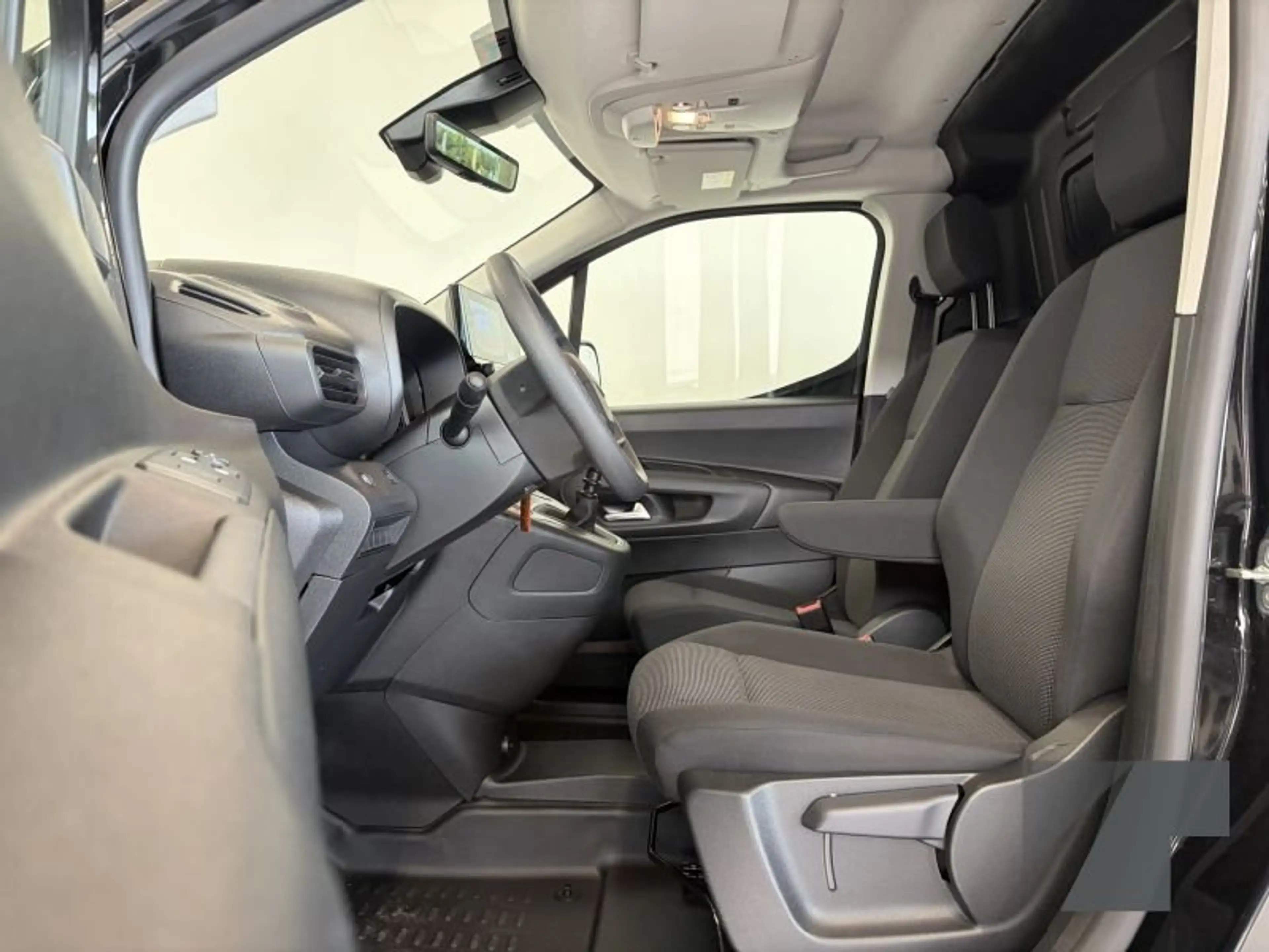 Citroen Berlingo BERLINGO H — photo 12