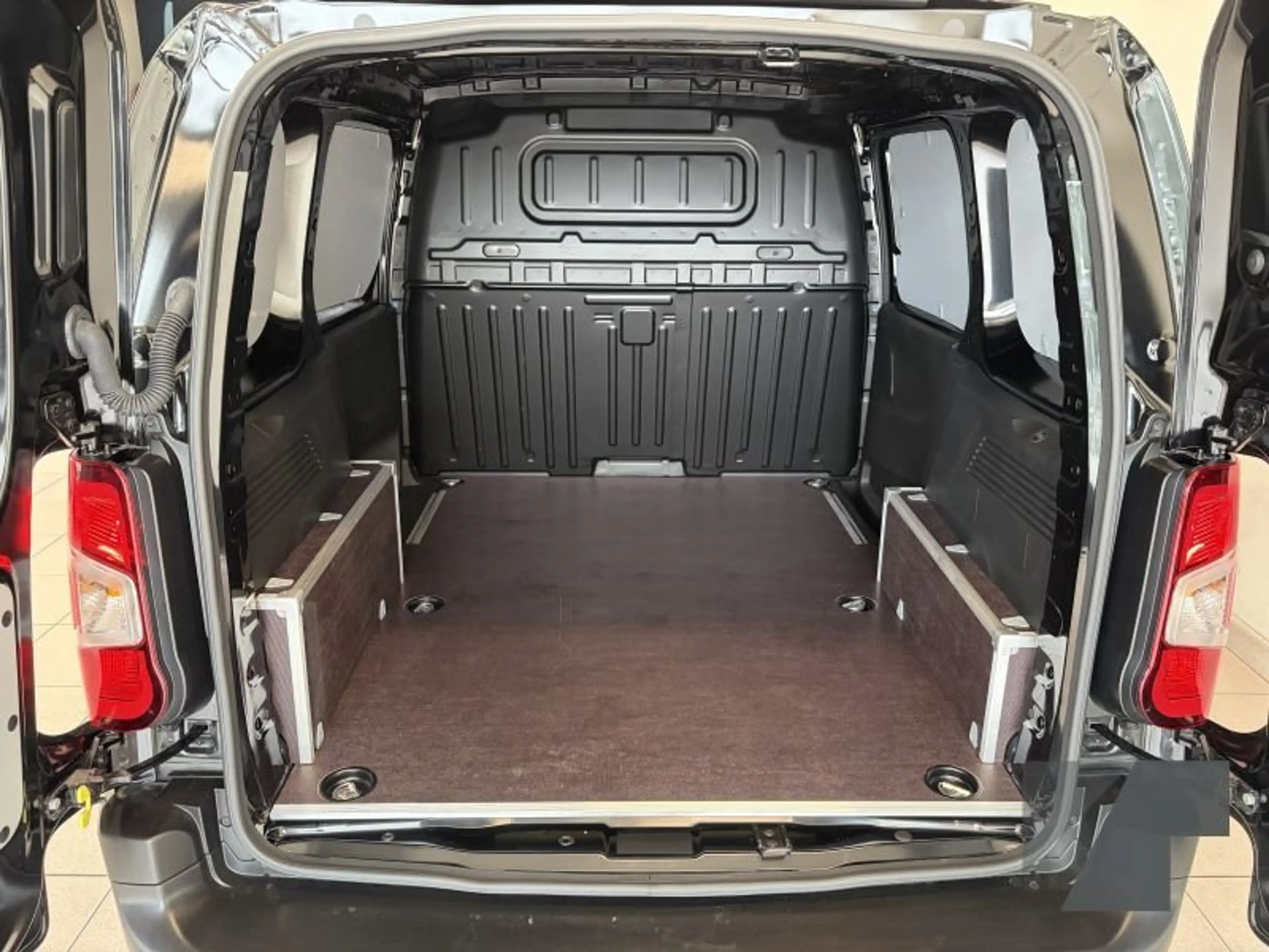 Citroen Berlingo BERLINGO H — photo 24