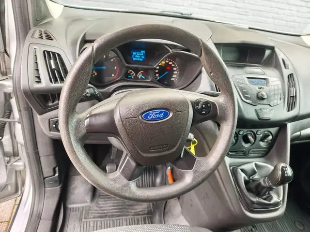 Ford Transit Connect view 3