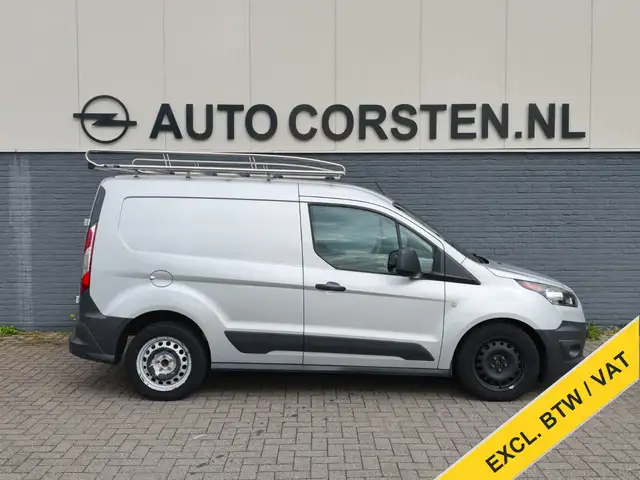 Ford Transit Connect view 5