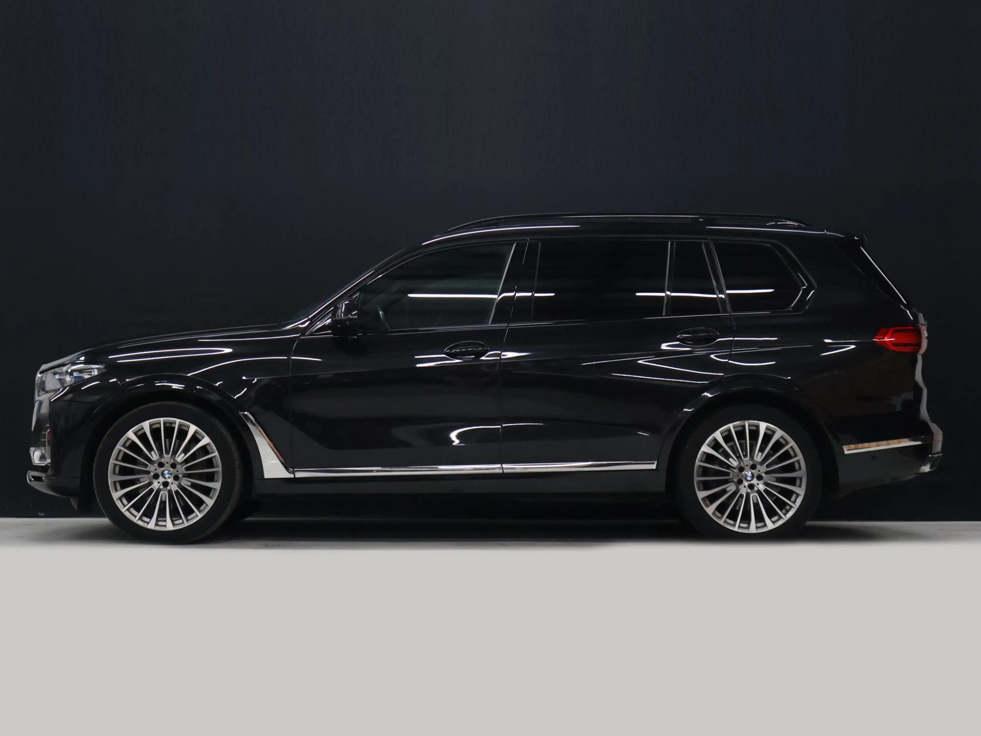 BMW X7 xDrive40i High Executive [SCHUIFKANTELDAK, 7-PERSO — photo 2