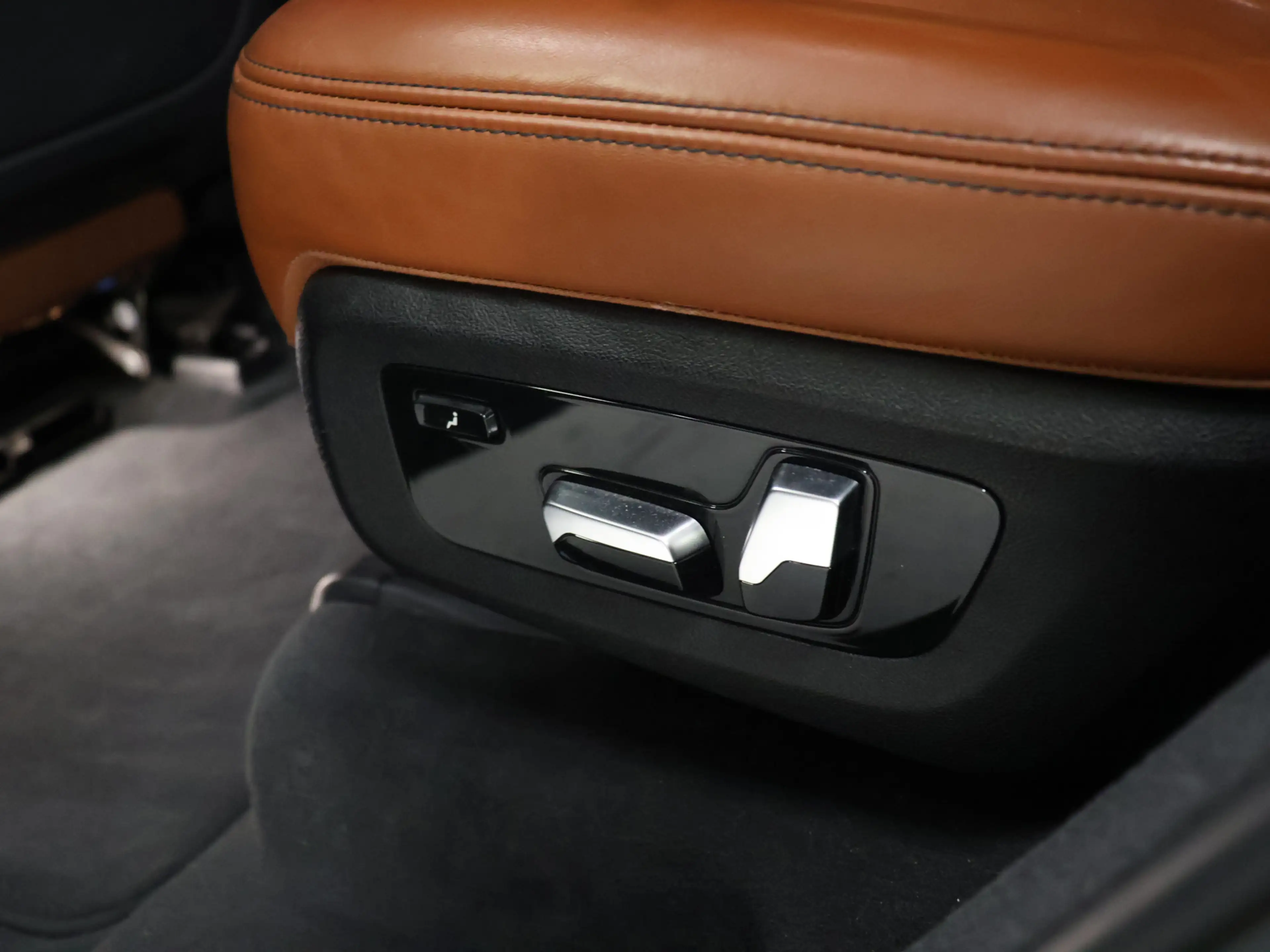 BMW X7 xDrive40i High Executive [SCHUIFKANTELDAK, 7-PERSO — photo 35