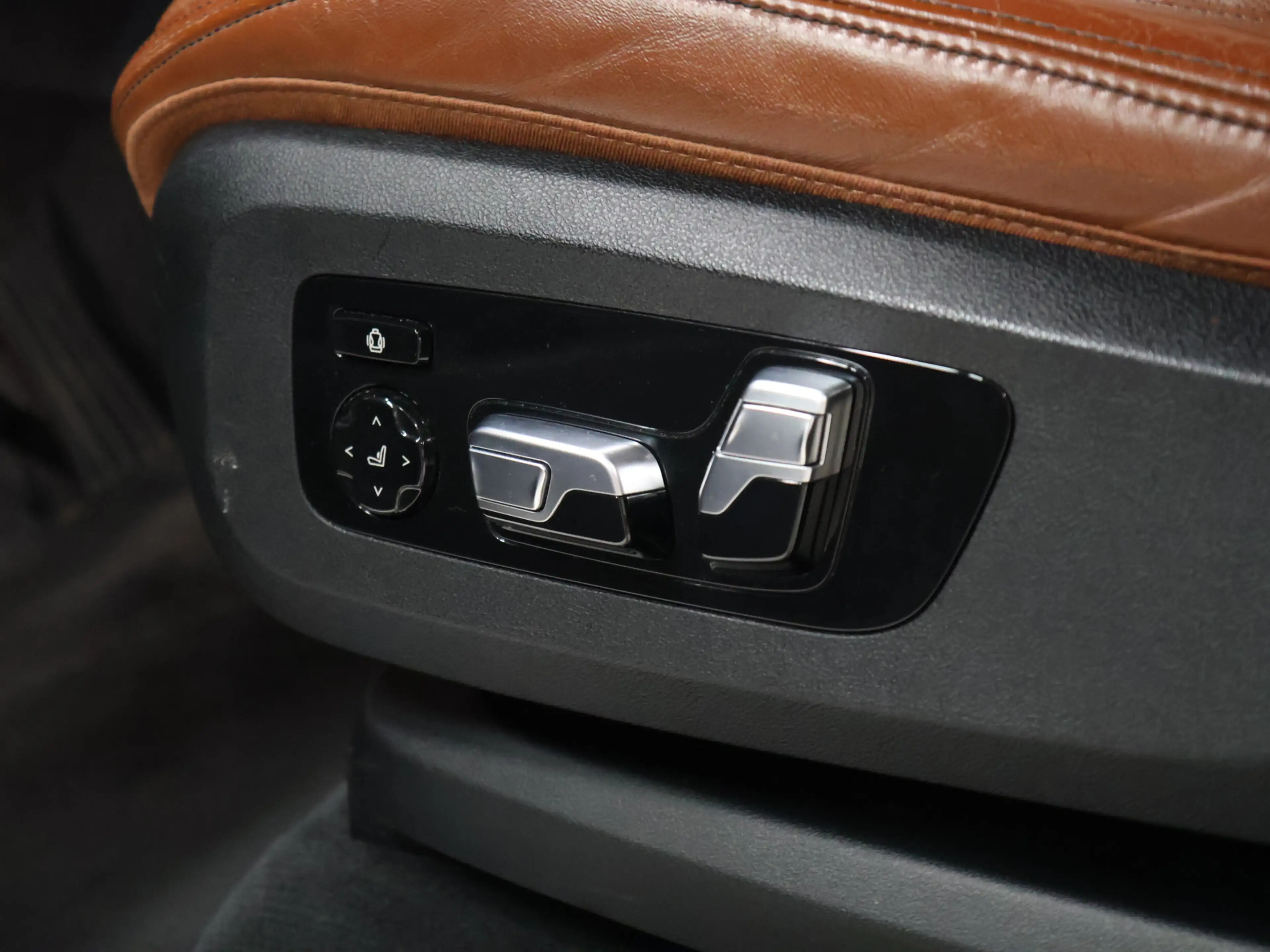 BMW X7 xDrive40i High Executive [SCHUIFKANTELDAK, 7-PERSO — photo 15