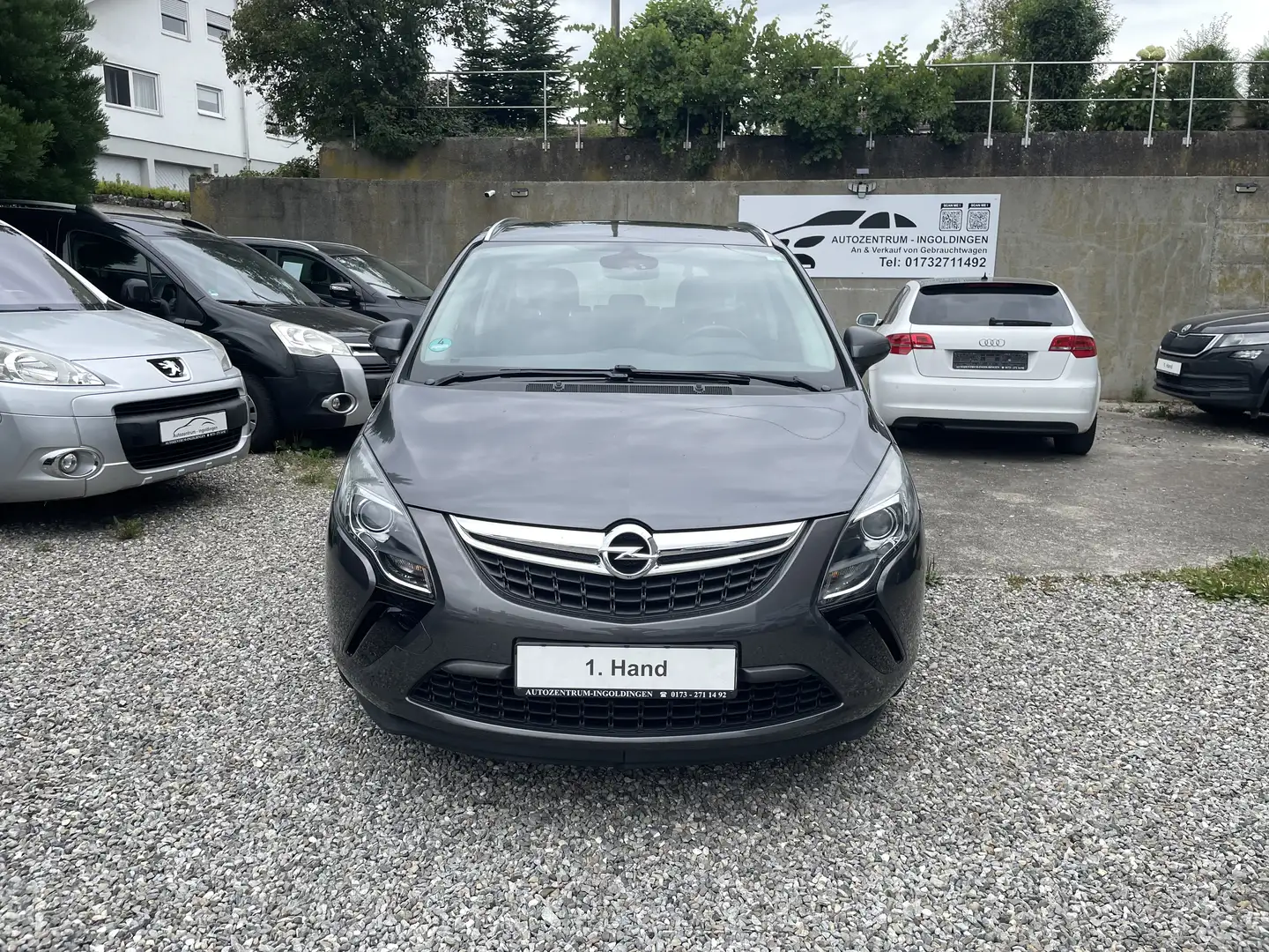 Opel Zafira Tourer 1.4 Turbo ecoFLEX Start/Stop Edition Grau - 2
