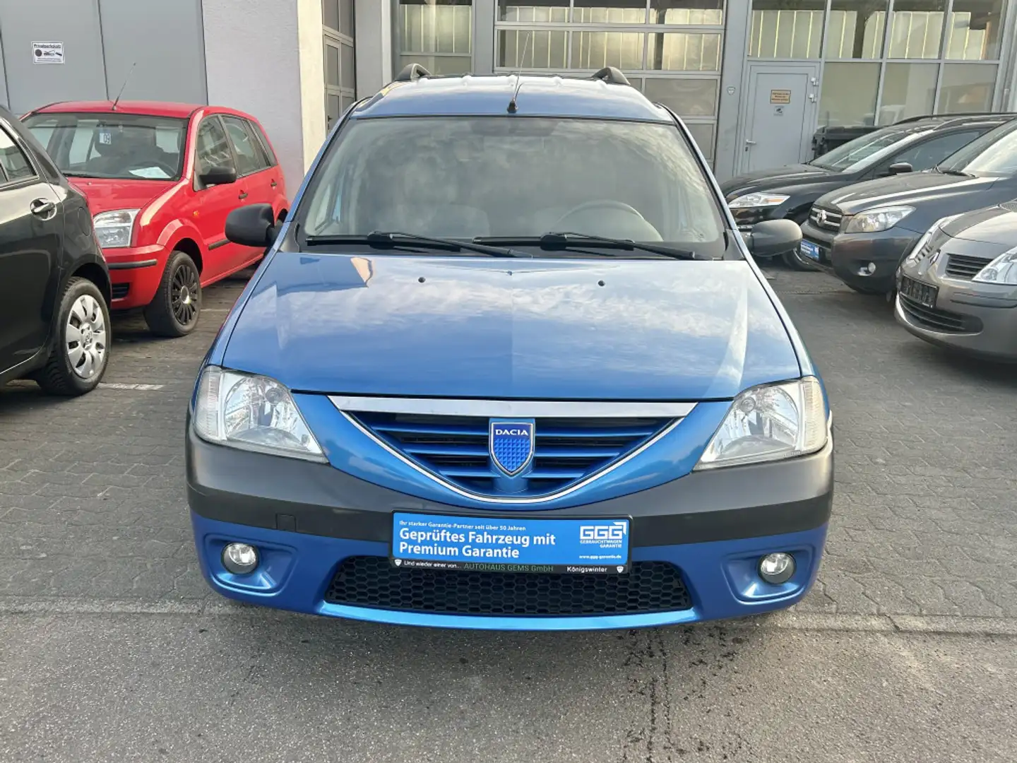 Dacia Logan Laureate 7-Sitzer AHK Klima Bleu - 2