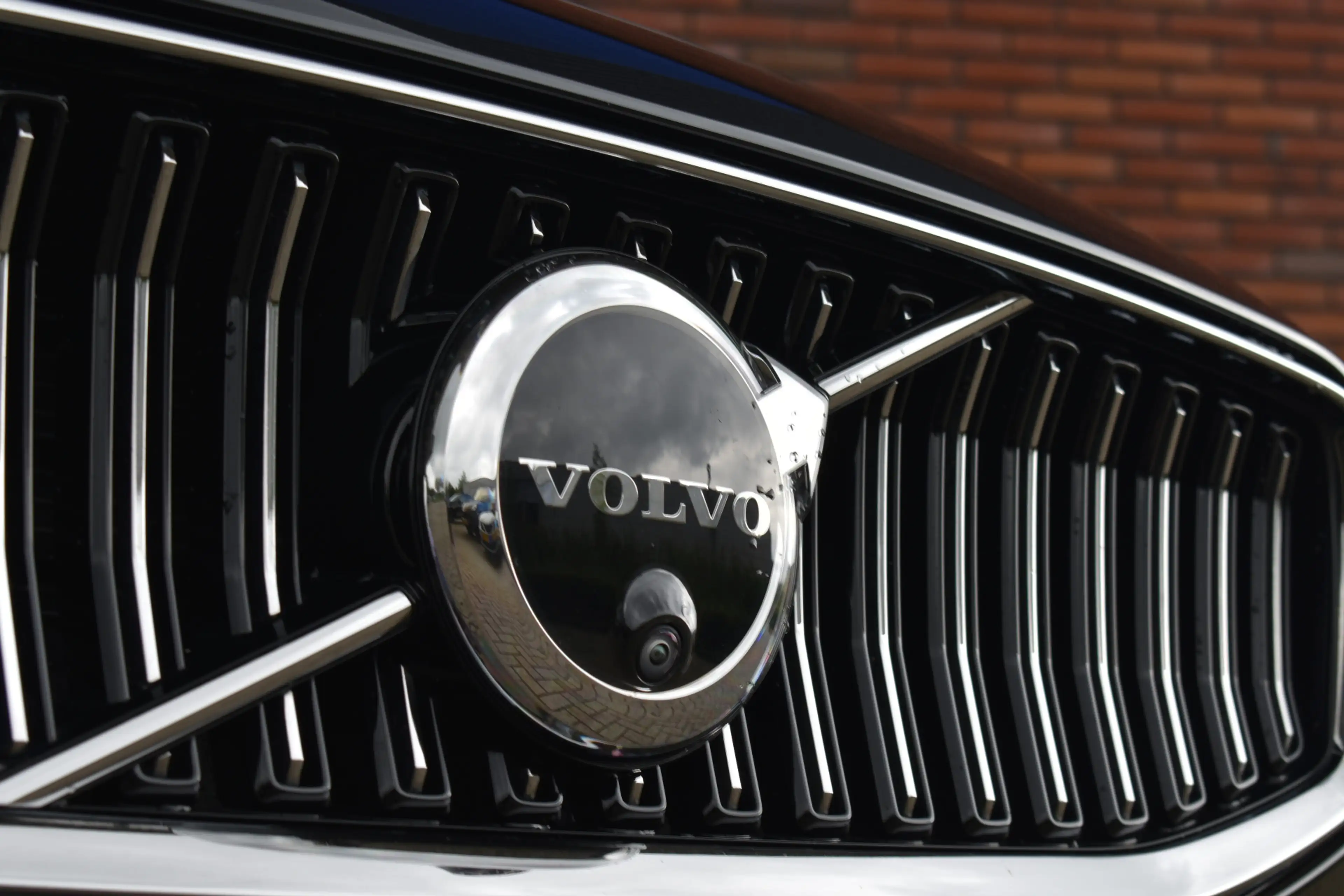 Volvo S60 T6 Recharge 350PK AWD Ultimate Bright | Bowers en — photo 4
