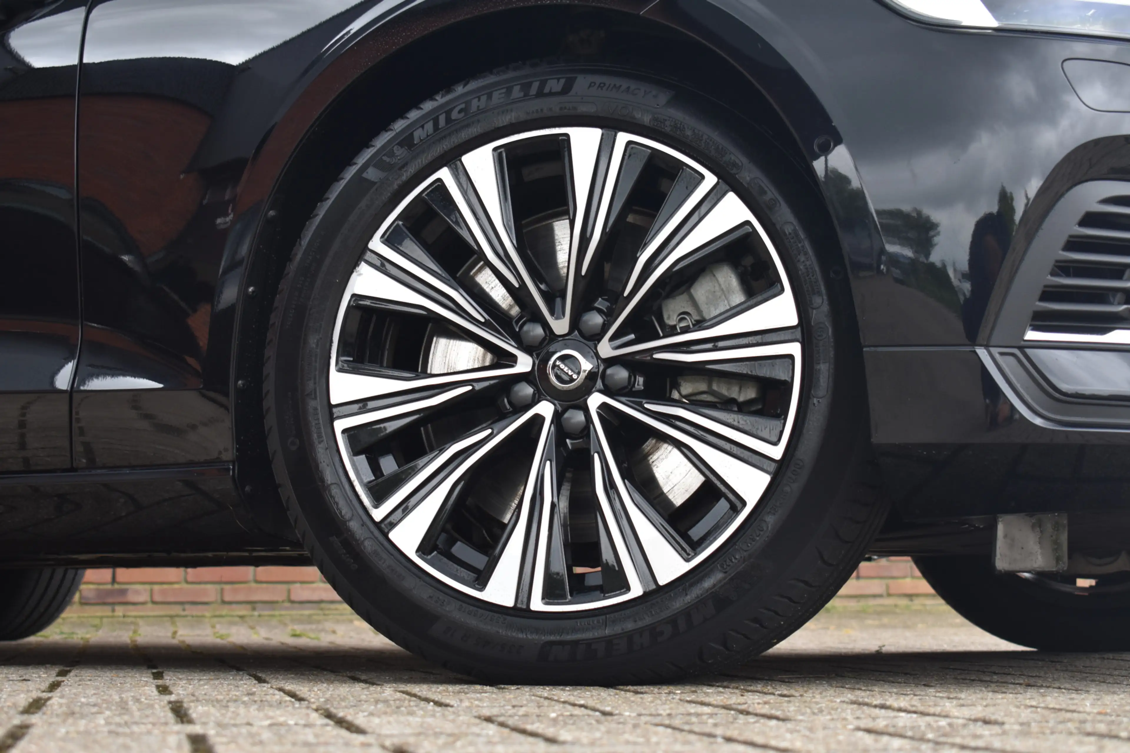 Volvo S60 T6 Recharge 350PK AWD Ultimate Bright | Bowers en — photo 3