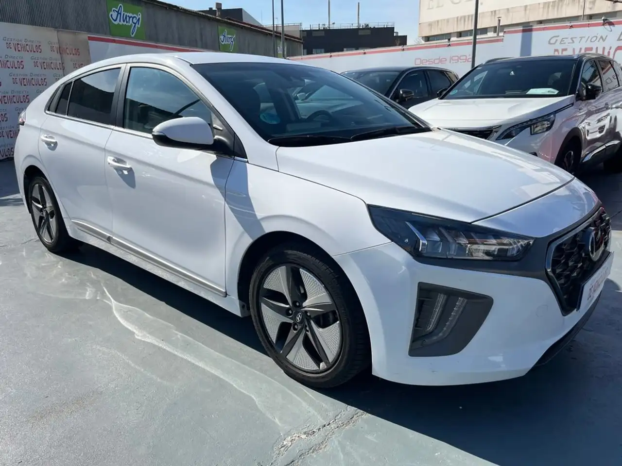 Hyundai IONIQ