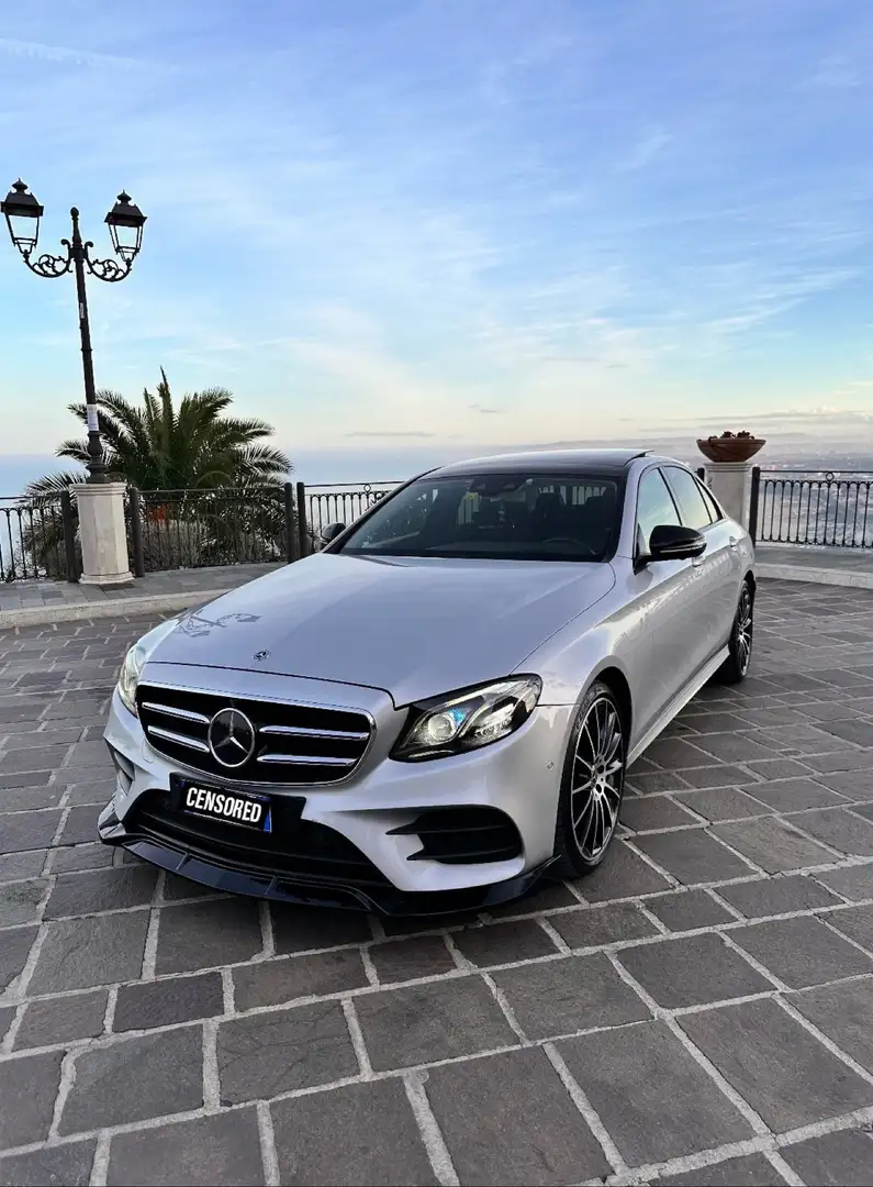 Mercedes-Benz E 400 d Premium Plus auto Srebrny - 1