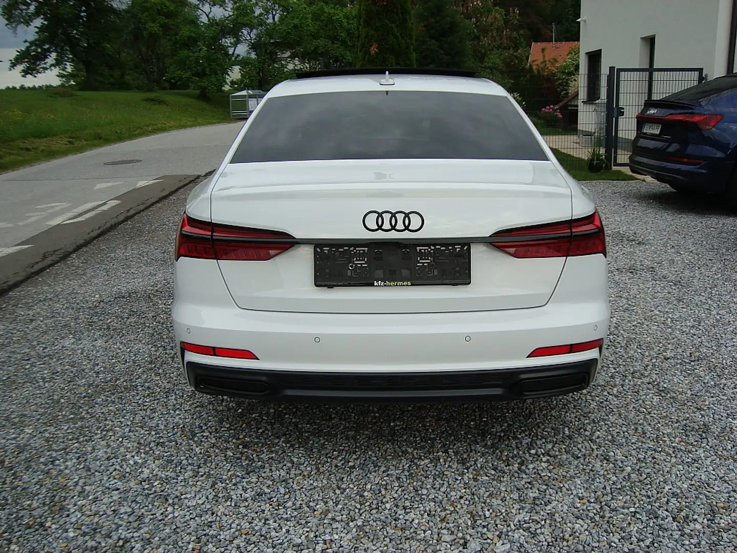 Audi A6 50 TFSI e quattro S-tronic S-Line Panorama 1-Hand Weiß - 1