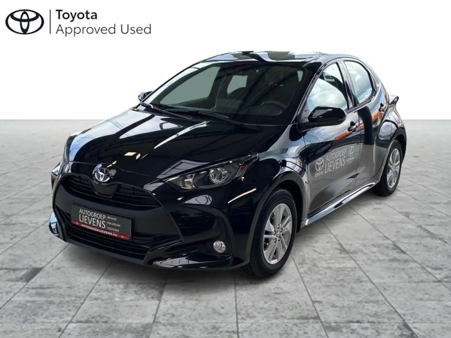 Toyota Yaris Dynamic 1.5HYB CVT Zwart - 1