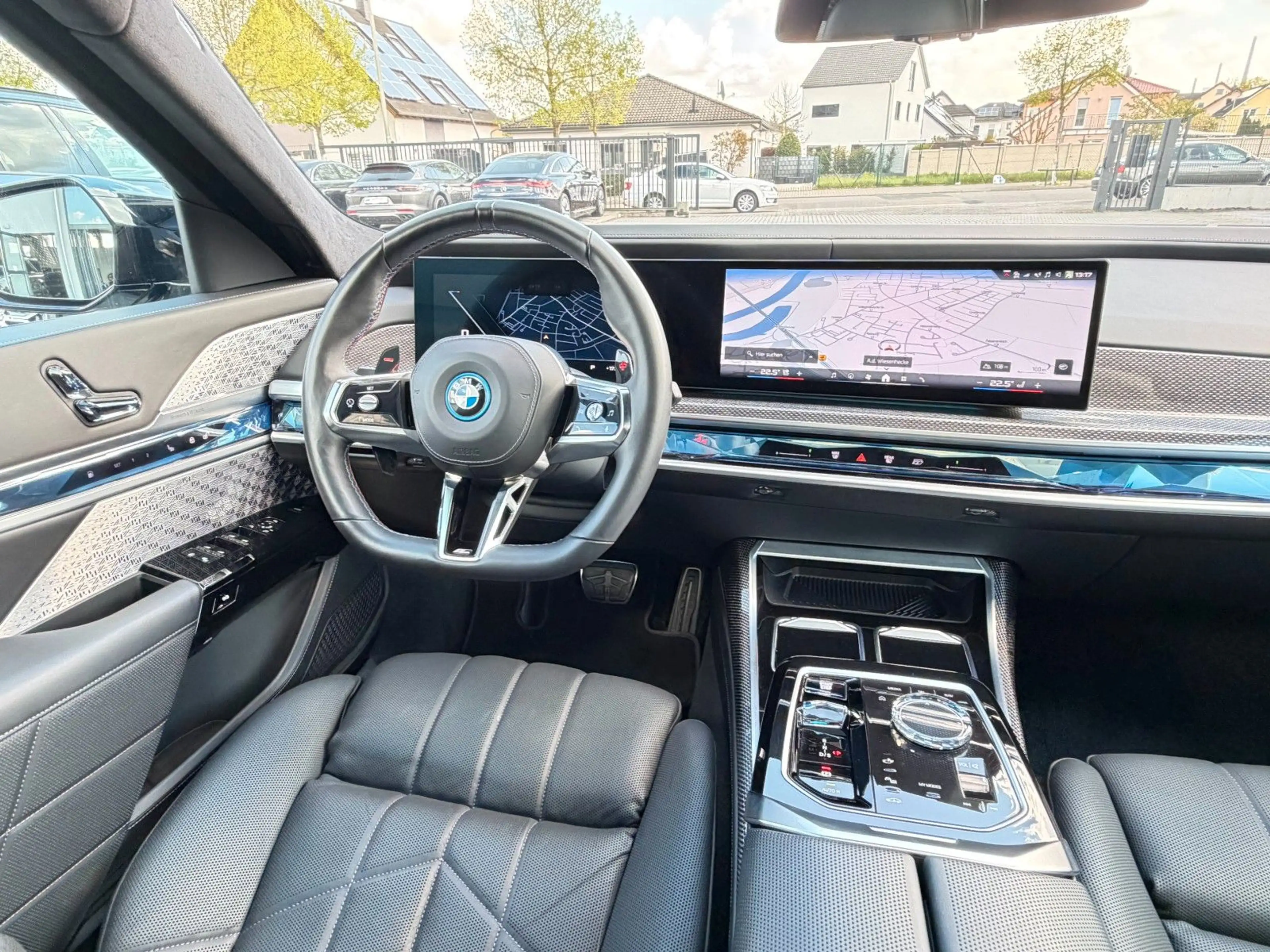 BMW 760 e*xDrive*Two*Tone*Individual*3xTV*SkyLounge* — photo 2