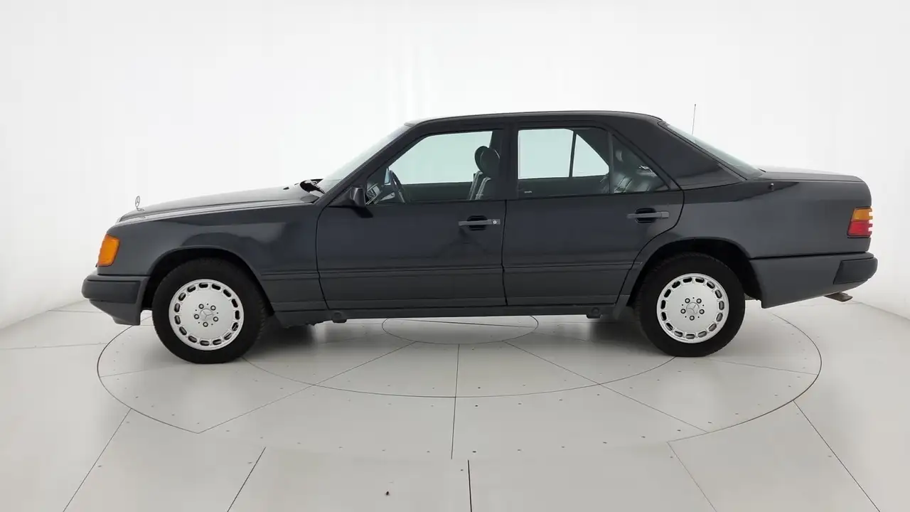 Mercedes-Benz 200 300 E 4 Matic solo 2 proprietari, foto 7