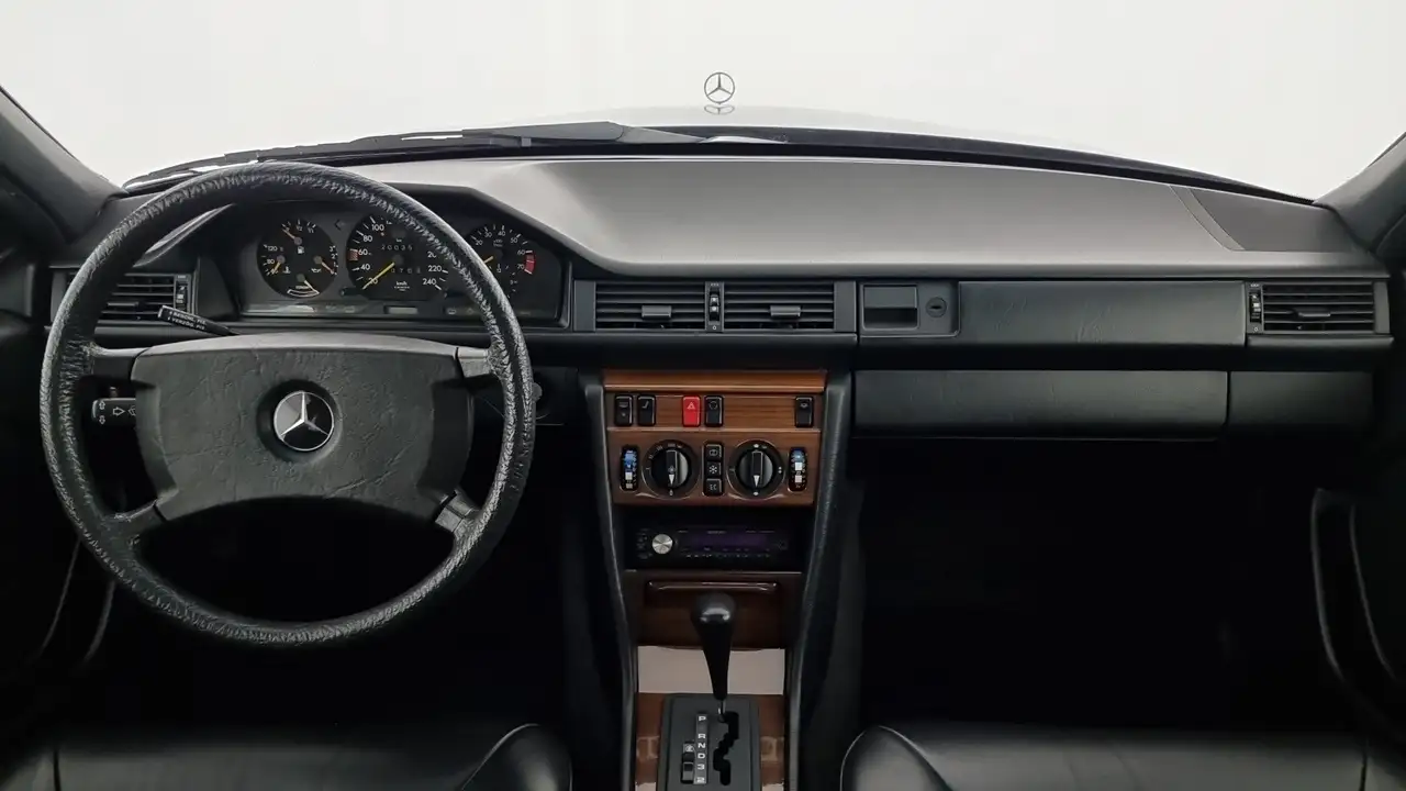 Mercedes-Benz 200 300 E 4 Matic solo 2 proprietari, foto 6