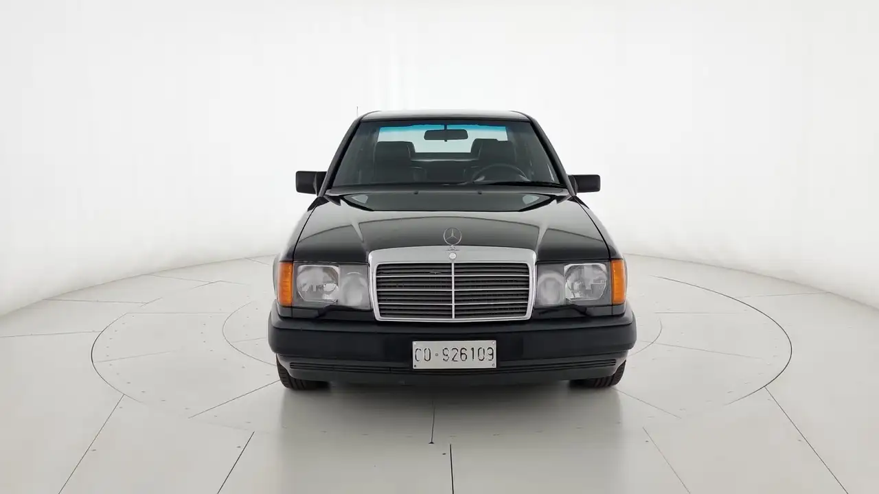 Mercedes-Benz 200 300 E 4 Matic solo 2 proprietari, foto 9