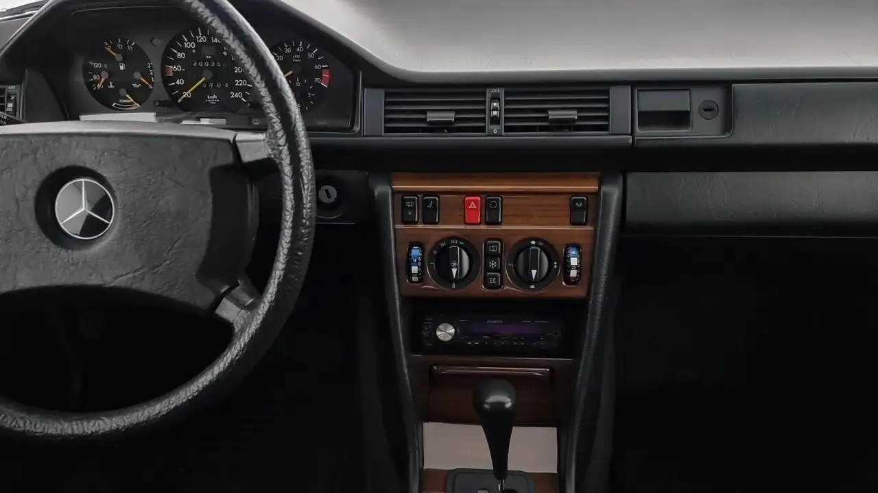Mercedes-Benz 200 300 E 4 Matic solo 2 proprietari, foto 8