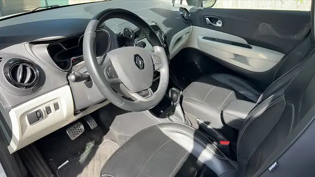 Renault Captur view 8