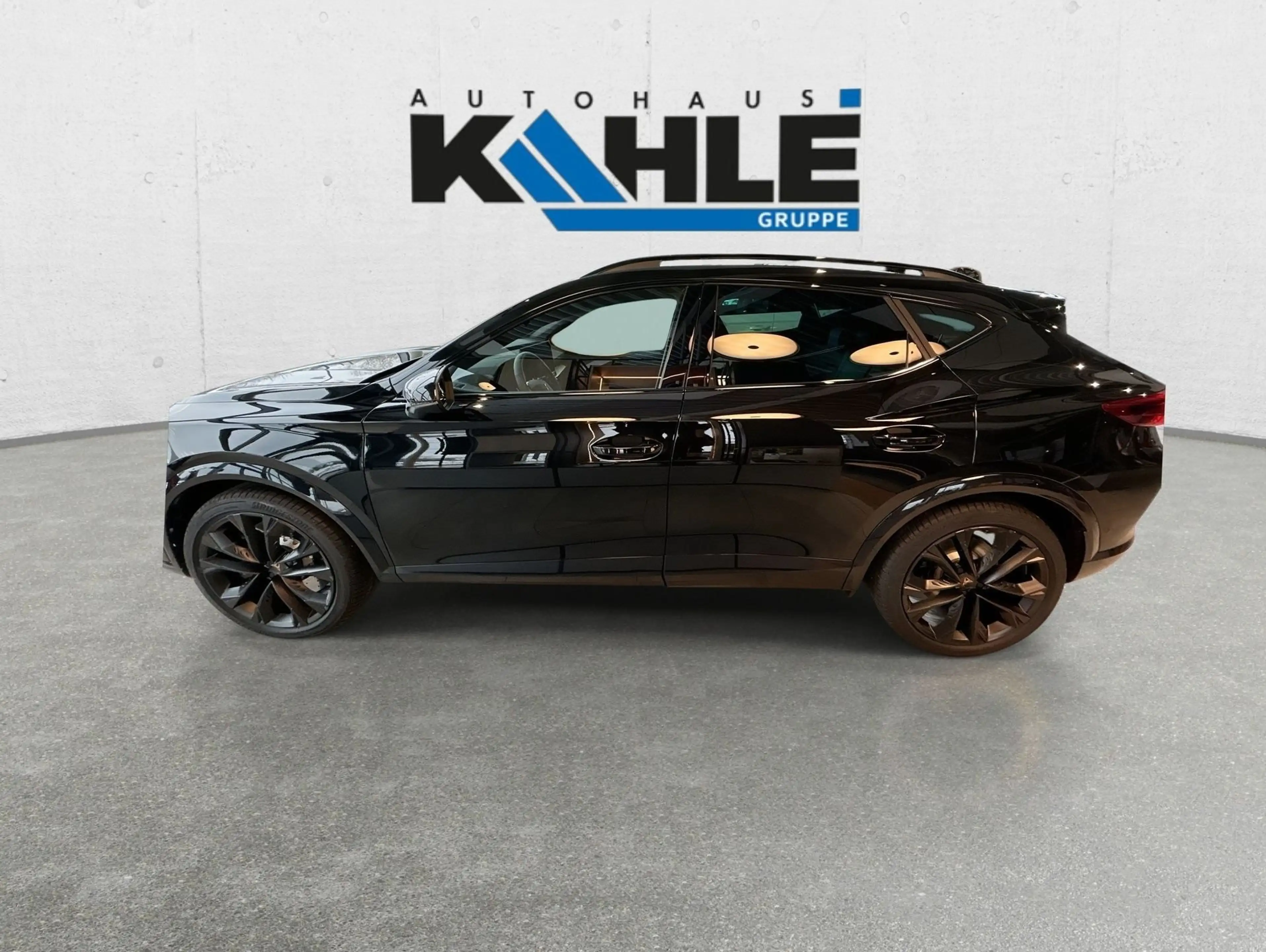 CUPRA Formentor 2.0 TSI 4Drive VZ W Pano Black Matrix — photo 4