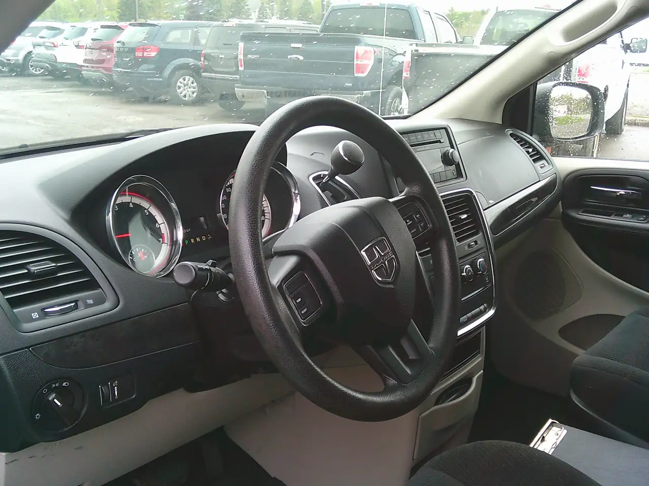 Dodge Grand Caravan снимка Dodge Grand Caravan