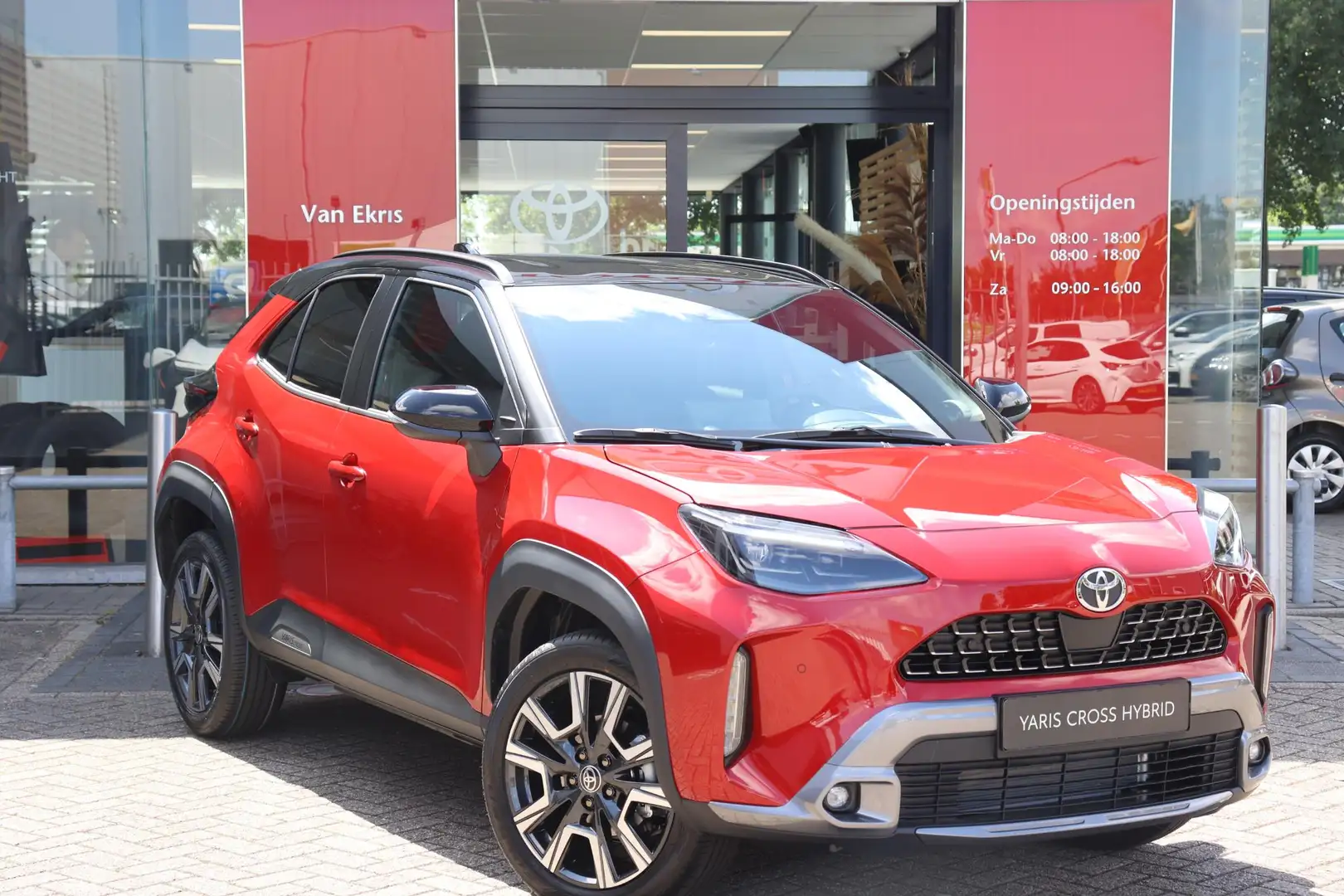 Toyota Yaris Cross 1.5 Hybrid 130 Executive , Premium Pack, Nieuw, €1 Rood - 2