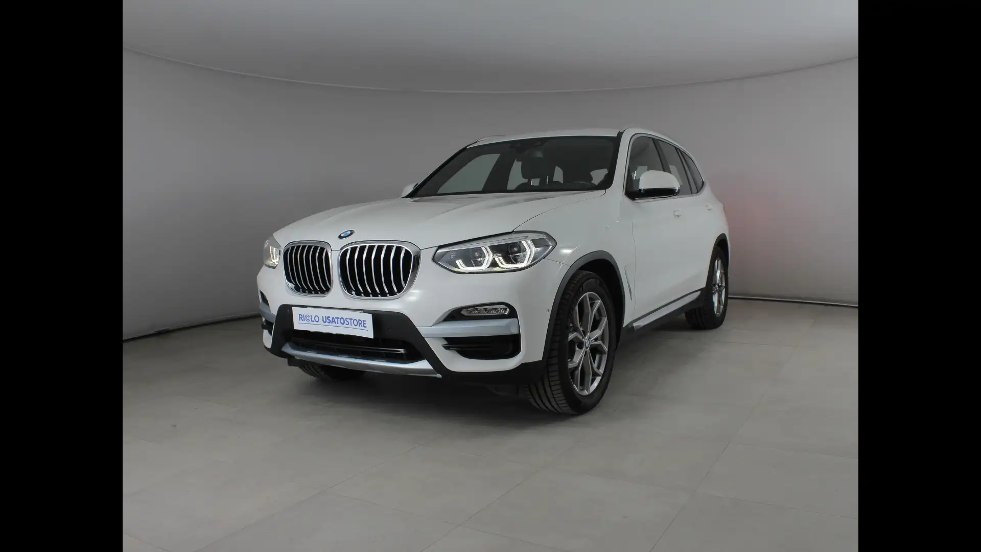 BMW X3 xdrive20i xLine 184cv auto Zilver - 1