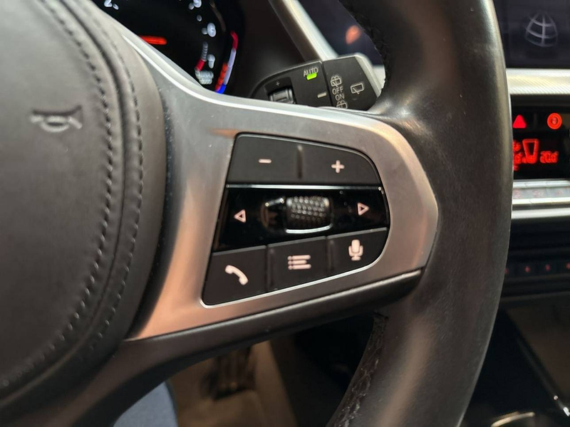 BMW 118 118i M Sport — photo 11