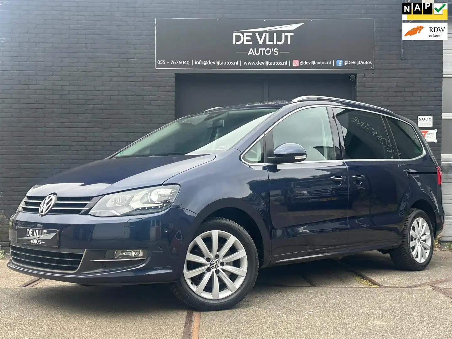 Volkswagen Sharan 2.0 TSI Highline 7p. | Pano | Navi | Trekhaak | Ca Blauw - 1