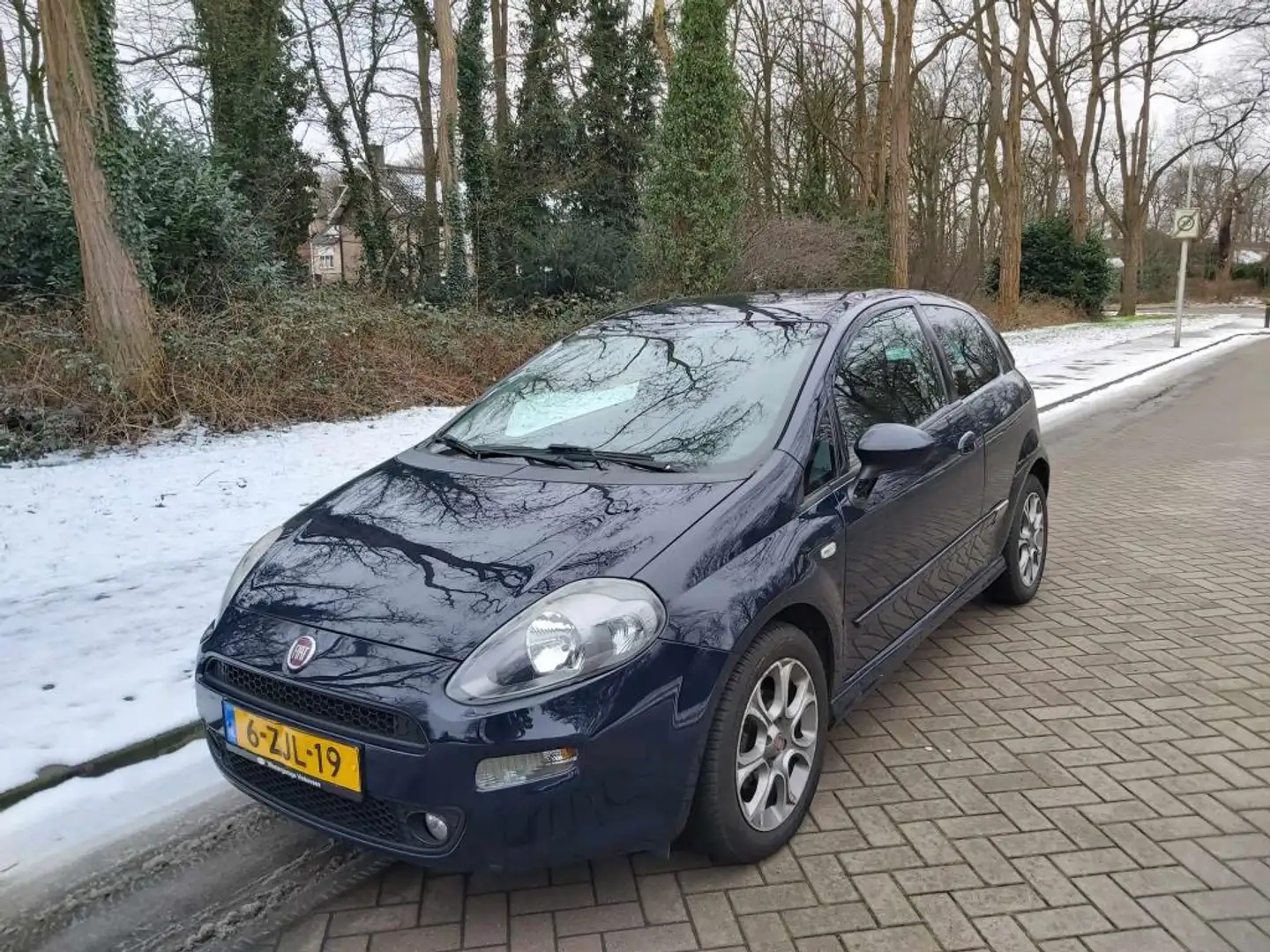 Fiat Punto Evo 0.9 TwinAir burning price 3000 € Bleu - 2