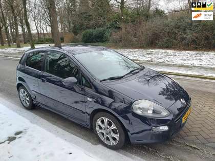 Fiat Punto Evo 0.9 TwinAir burning price 3000 €