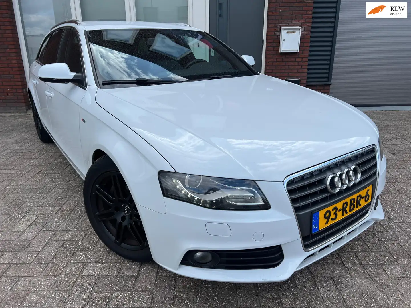 Audi A4 Avant 1.8 TFSI Pro Line S / Navi / Leder / PDC / C Білий - 1