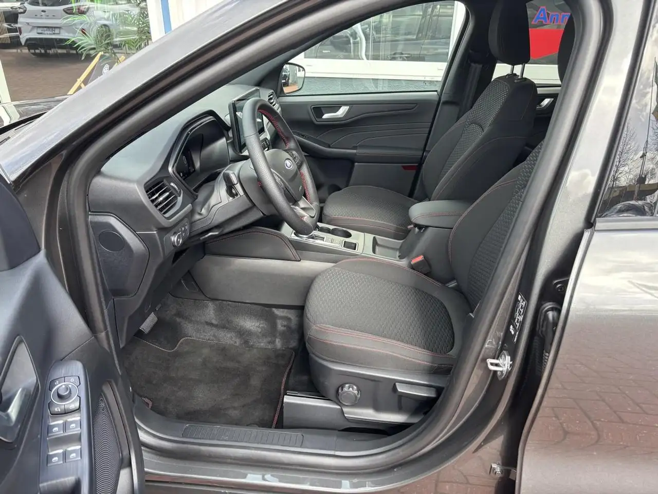 Ford Kuga ST-Line Autm/LED/Navi/Kamera/5 Jahre Gar. 6