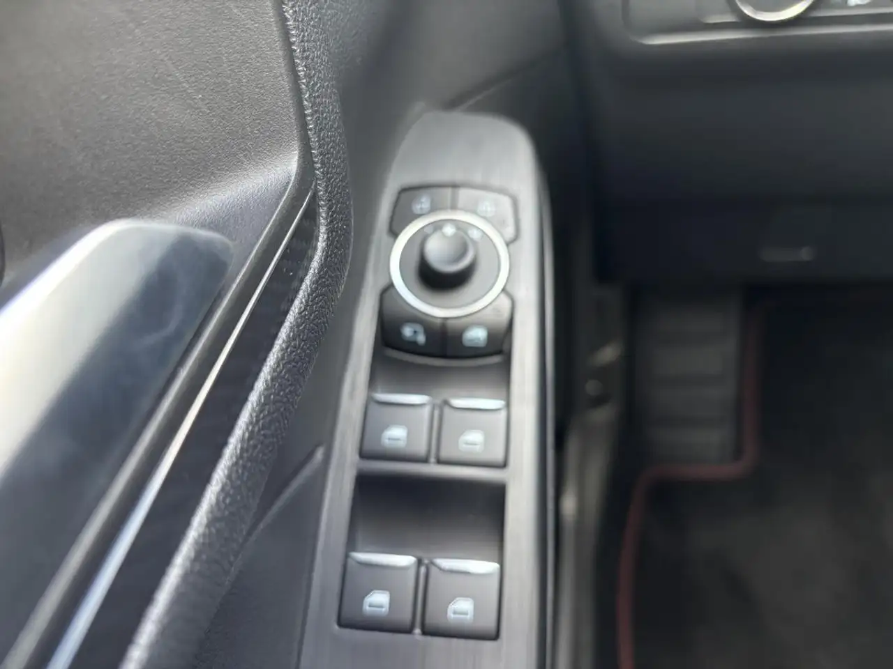 Ford Kuga ST-Line Autm/LED/Navi/Kamera/5 Jahre Gar. 16