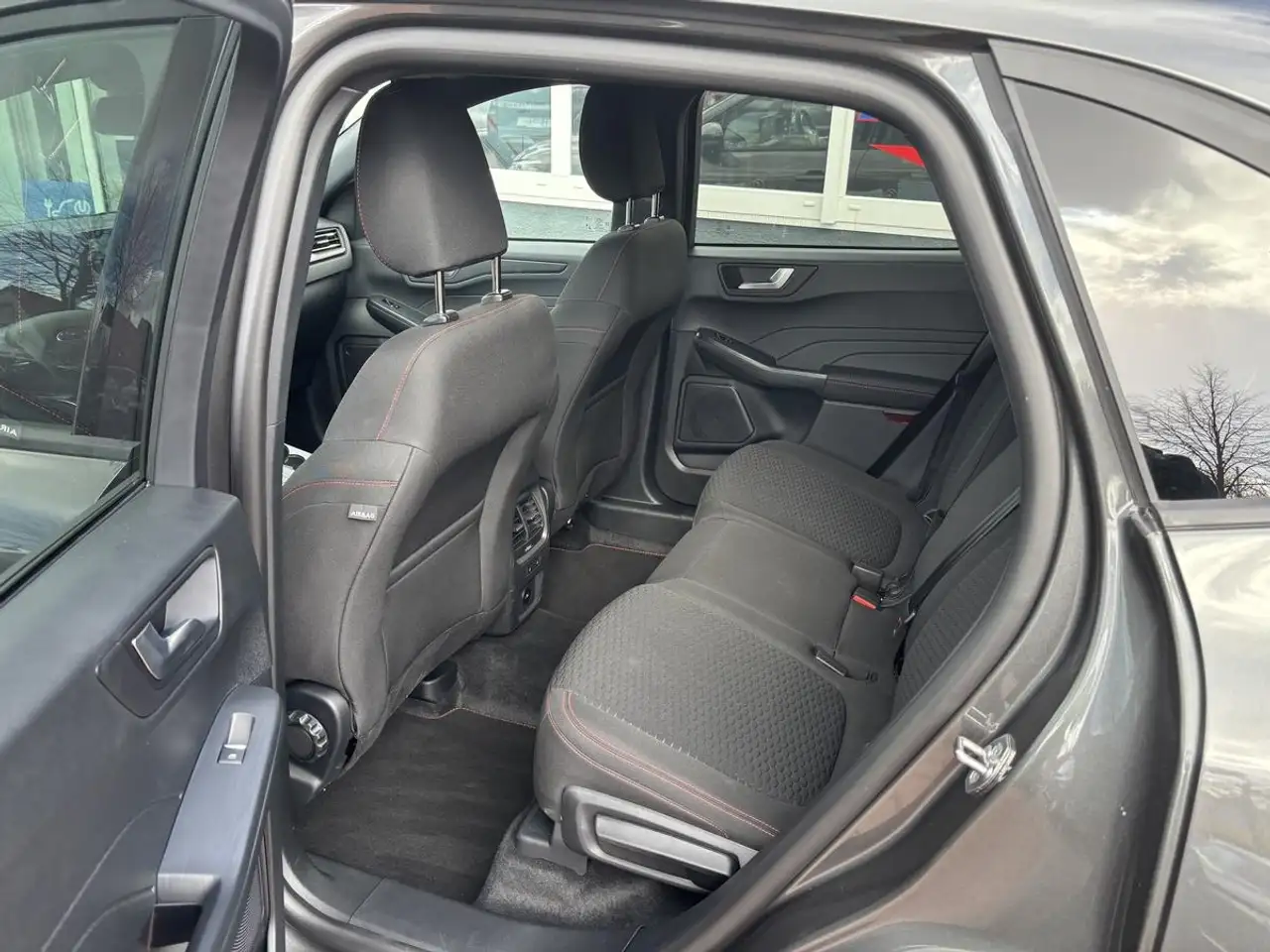 Ford Kuga ST-Line Autm/LED/Navi/Kamera/5 Jahre Gar. 7
