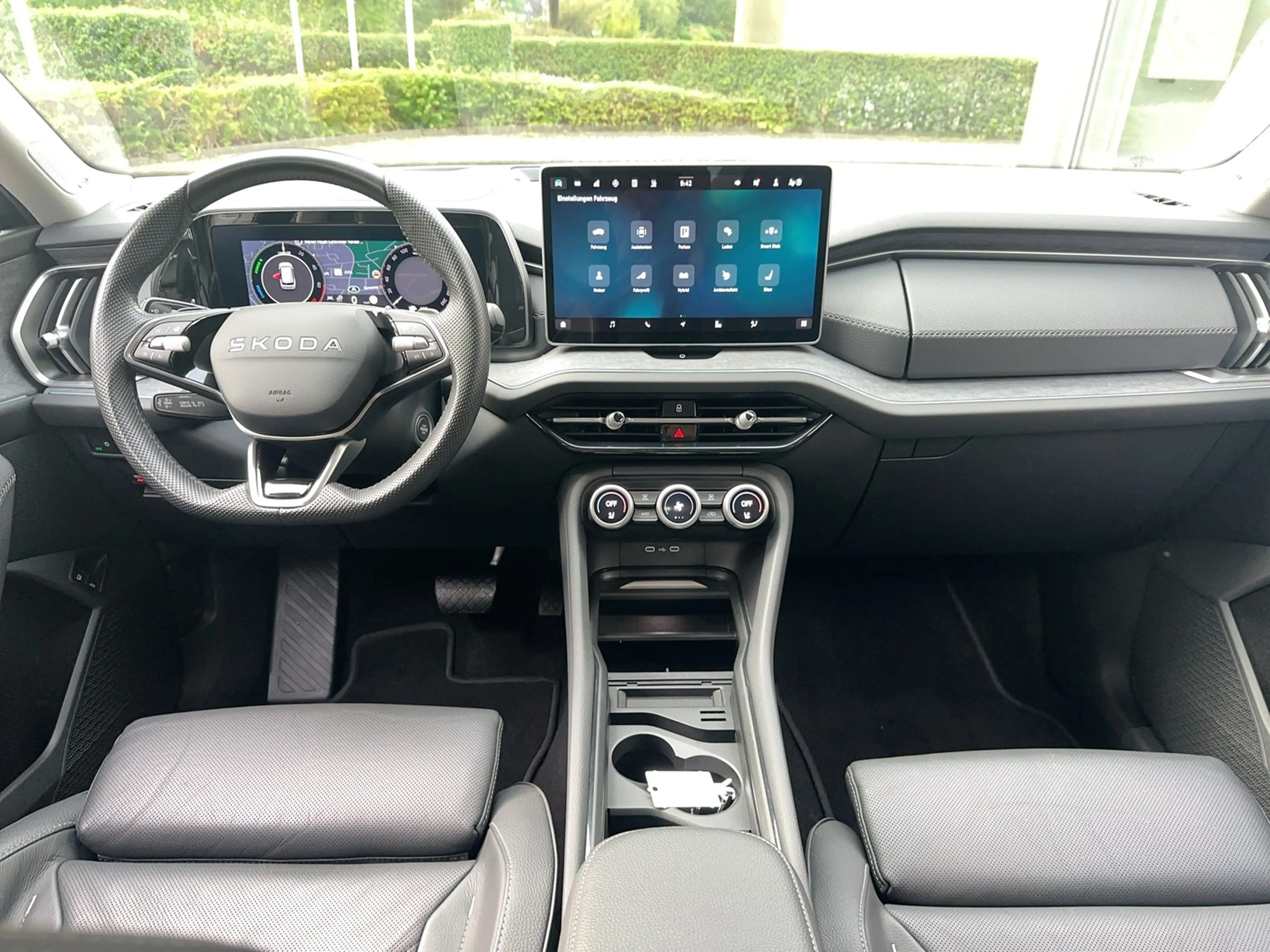 Skoda Kodiaq iV 1.5 TSI e-Hyb. Matrix Leder 360° AHK — photo 9