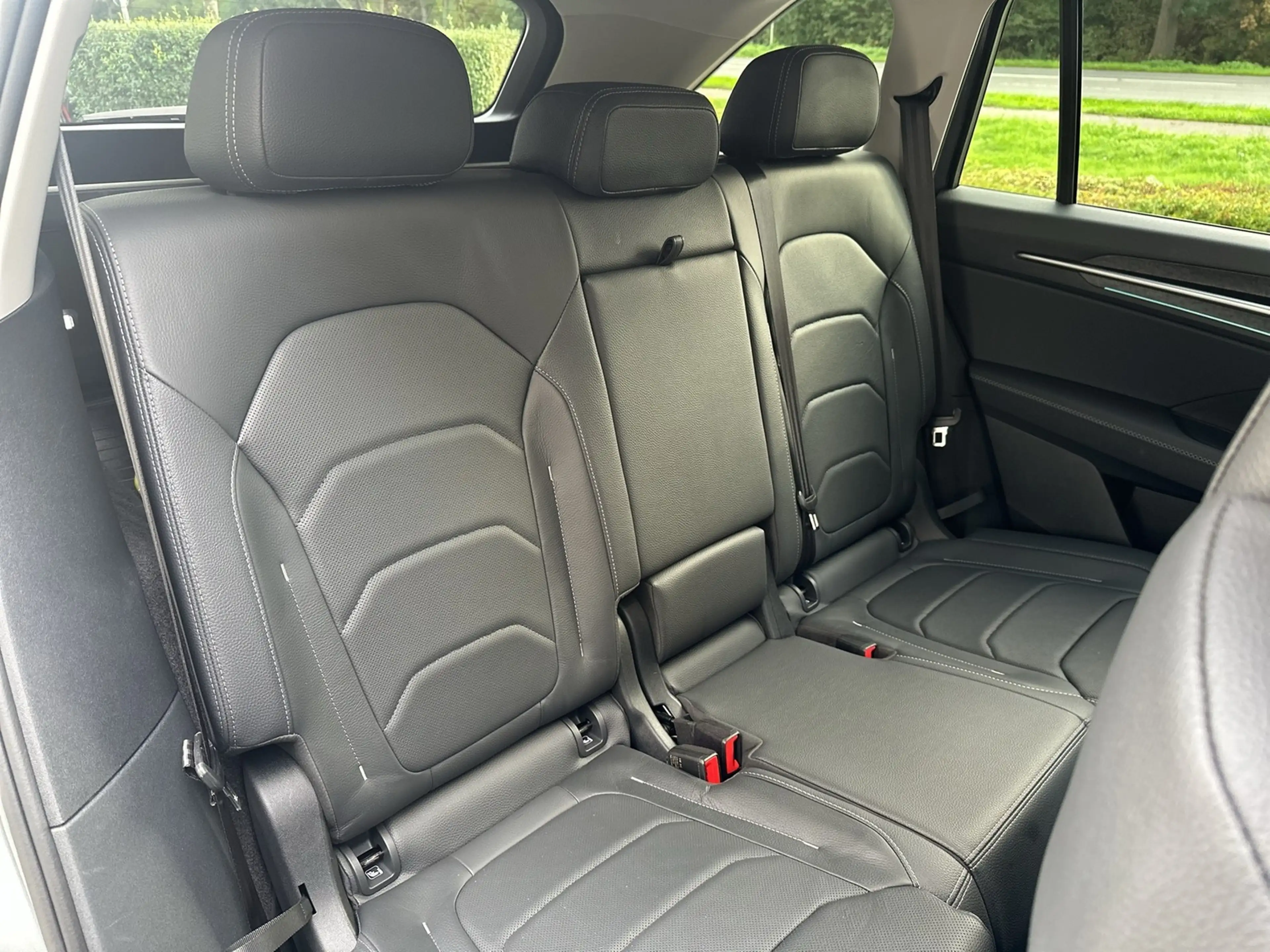 Skoda Kodiaq iV 1.5 TSI e-Hyb. Matrix Leder 360° AHK — photo 15
