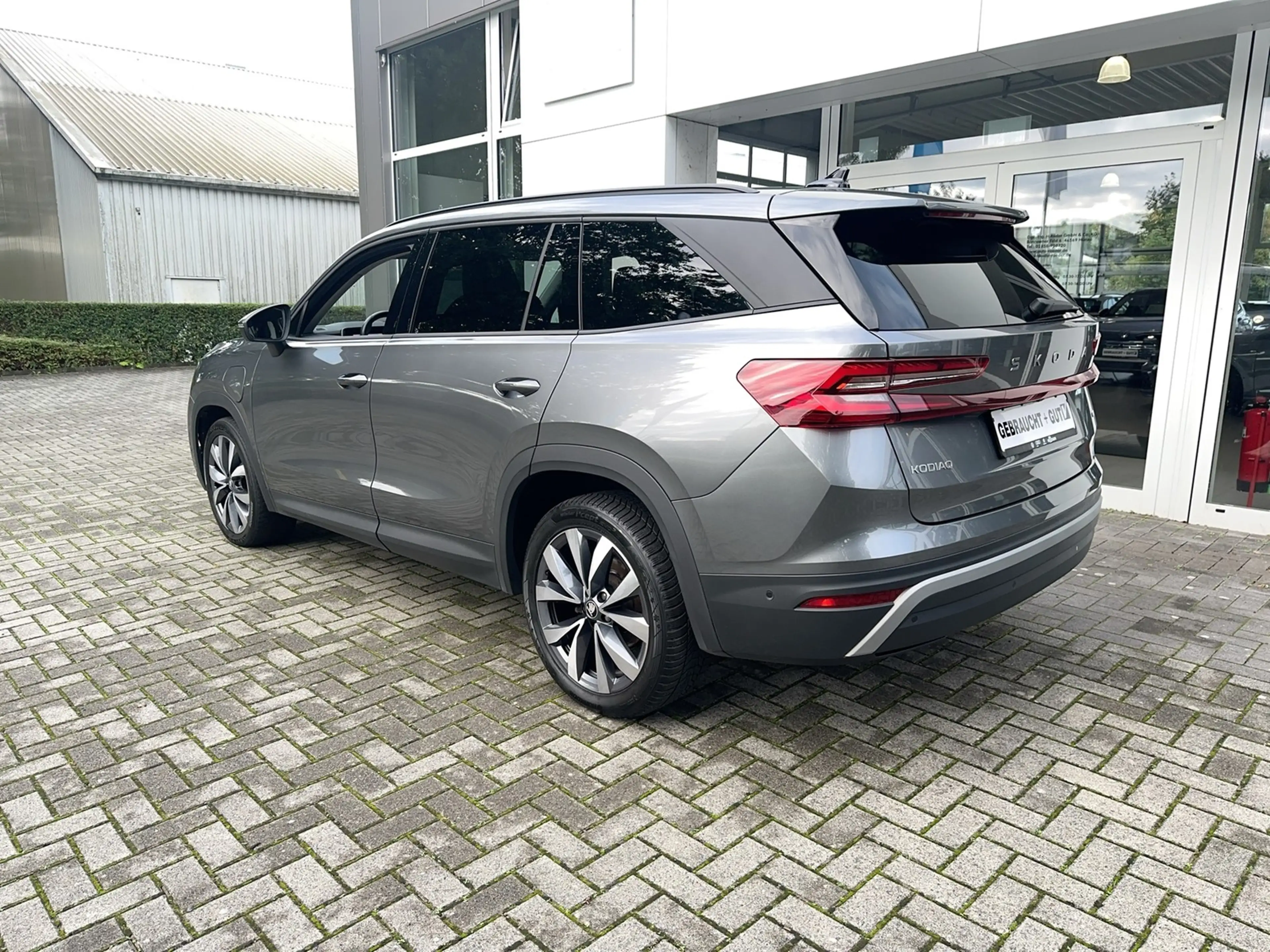 Skoda Kodiaq iV 1.5 TSI e-Hyb. Matrix Leder 360° AHK — photo 3