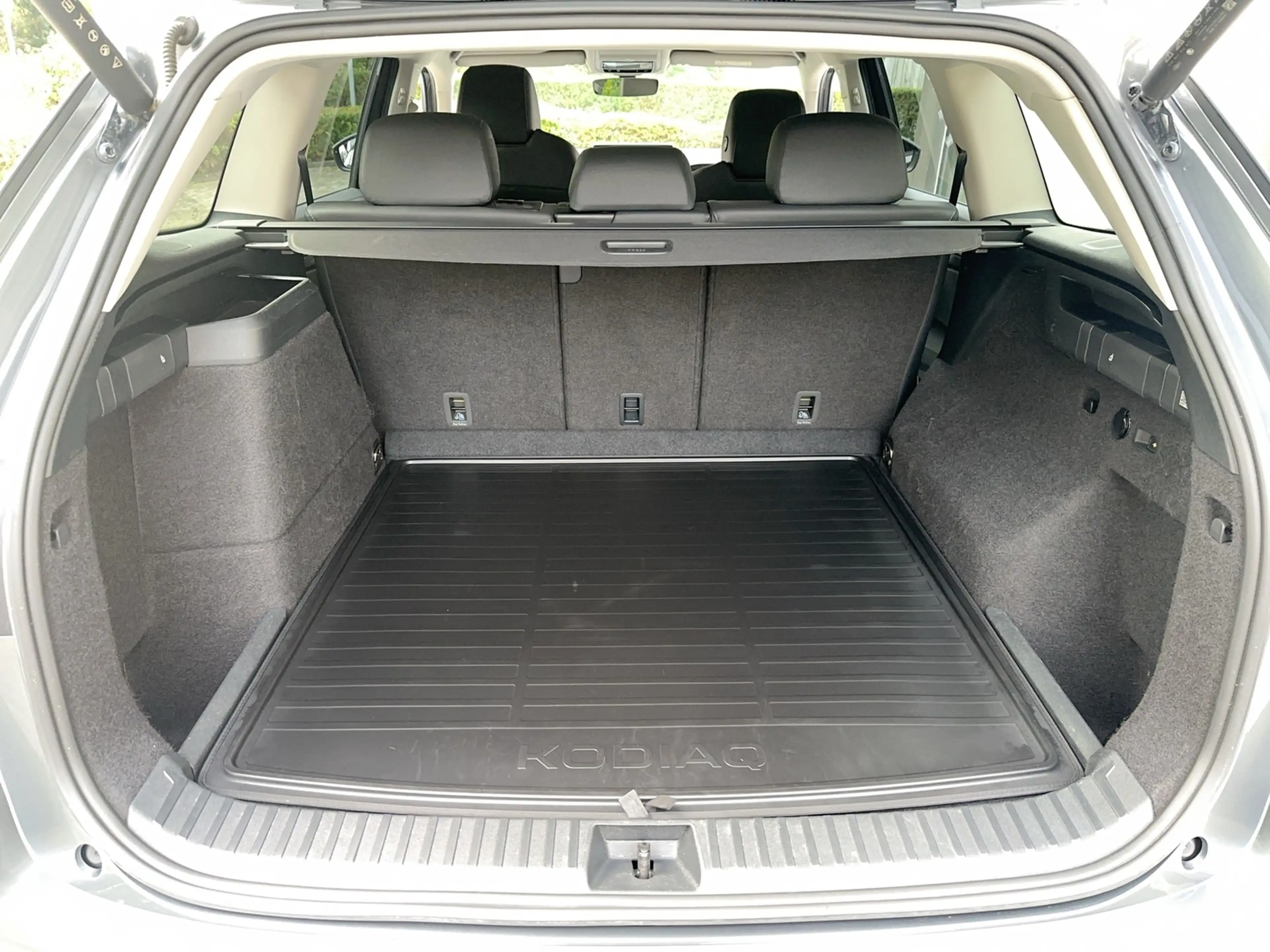 Skoda Kodiaq iV 1.5 TSI e-Hyb. Matrix Leder 360° AHK — photo 11