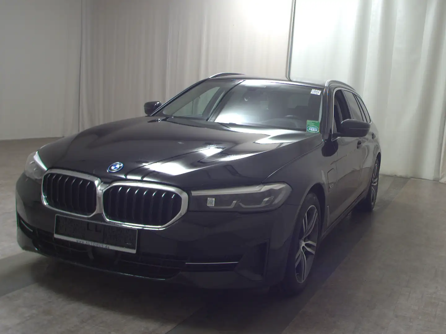 BMW 530 e Touring Leder Navi LED LC Prof. HuD ACC RFK Schwarz - 2