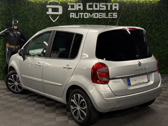 Renault Modus view 4