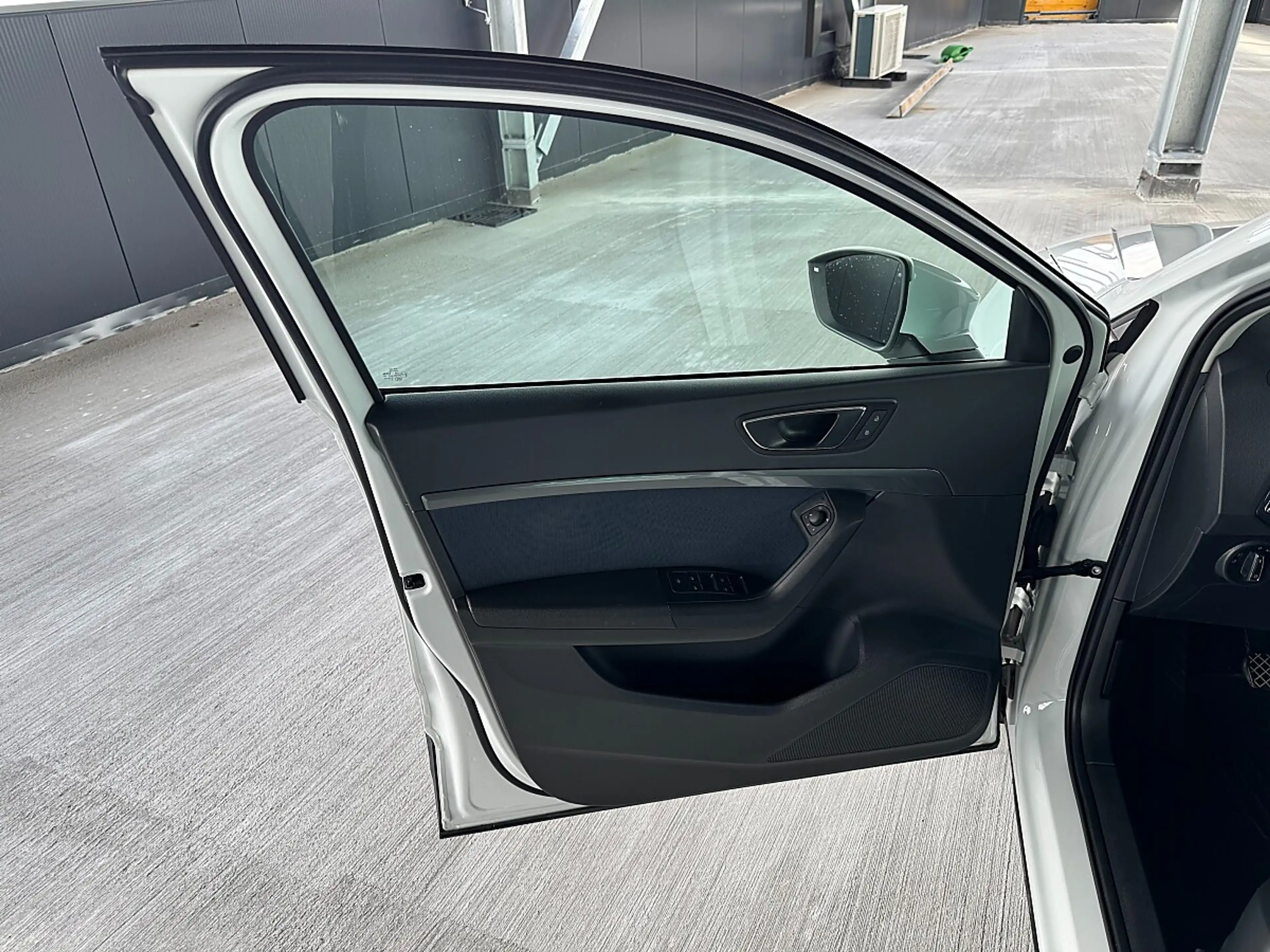 SEAT Ateca 1,6 Style TDI *AHK *ACC *KAMERA *LED — photo 11