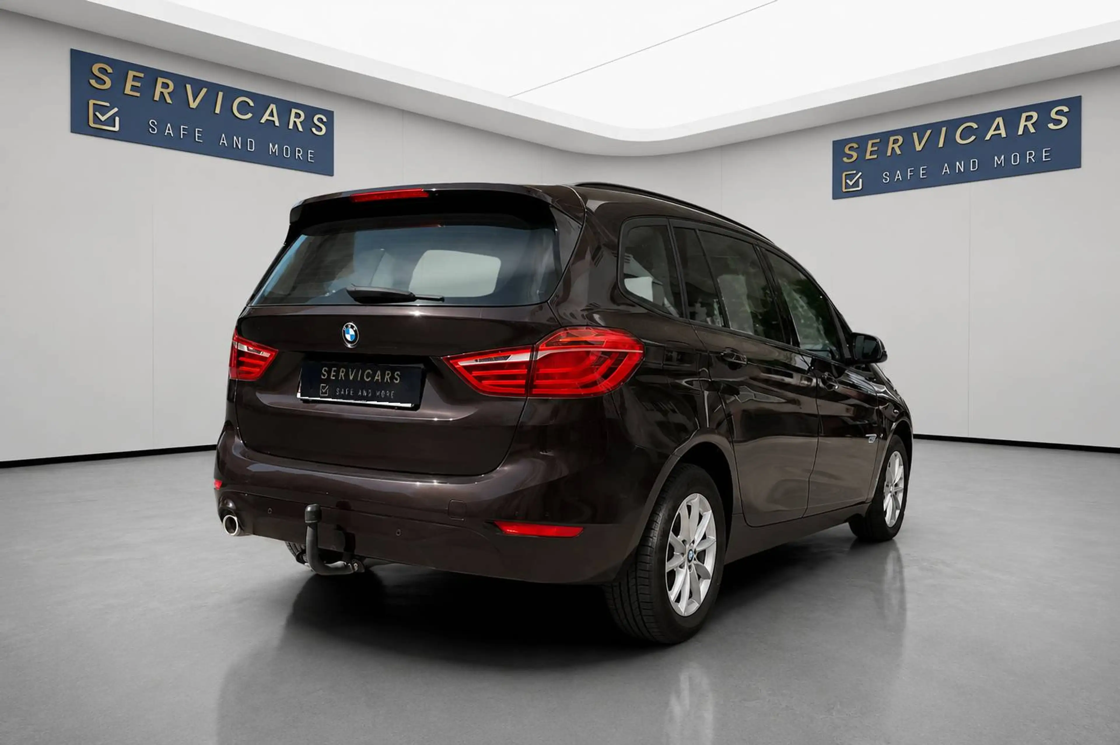 BMW 216 0484 49 55 12 | BMW Gran Tourer Advantage 216 dA AdBlue / Cuir / Auto / 7 PL / GAR 12 MOIS — photo 4