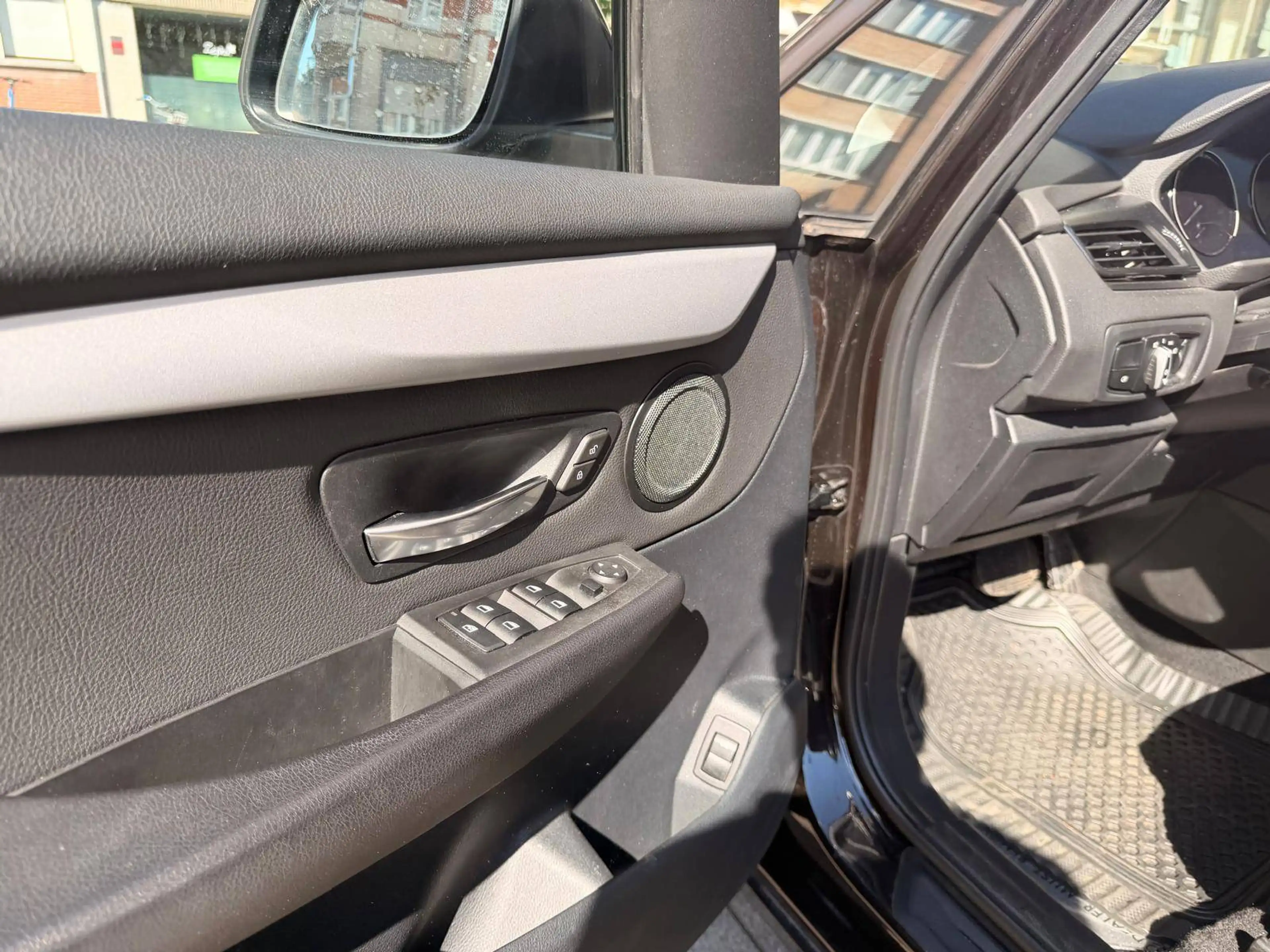 BMW 216 0484 49 55 12 | BMW Gran Tourer Advantage 216 dA AdBlue / Cuir / Auto / 7 PL / GAR 12 MOIS — photo 9