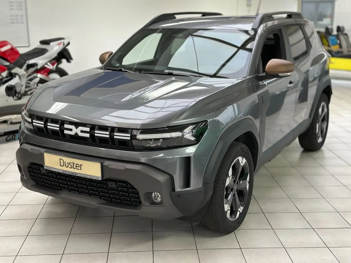 Dacia Duster Extreme Hybrid 140 Automatik, Lenkradheizung, 360° Grau - 2