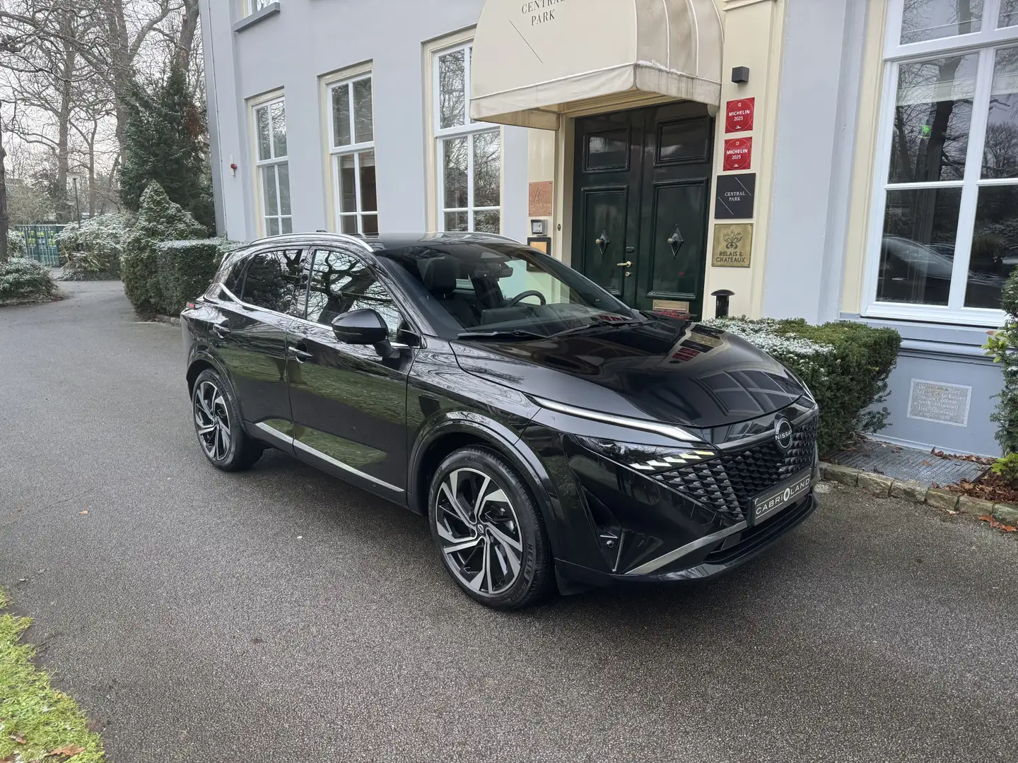 Nissan Qashqai 1.3 Tekna Plus, Pano, Head up Schwarz - 1