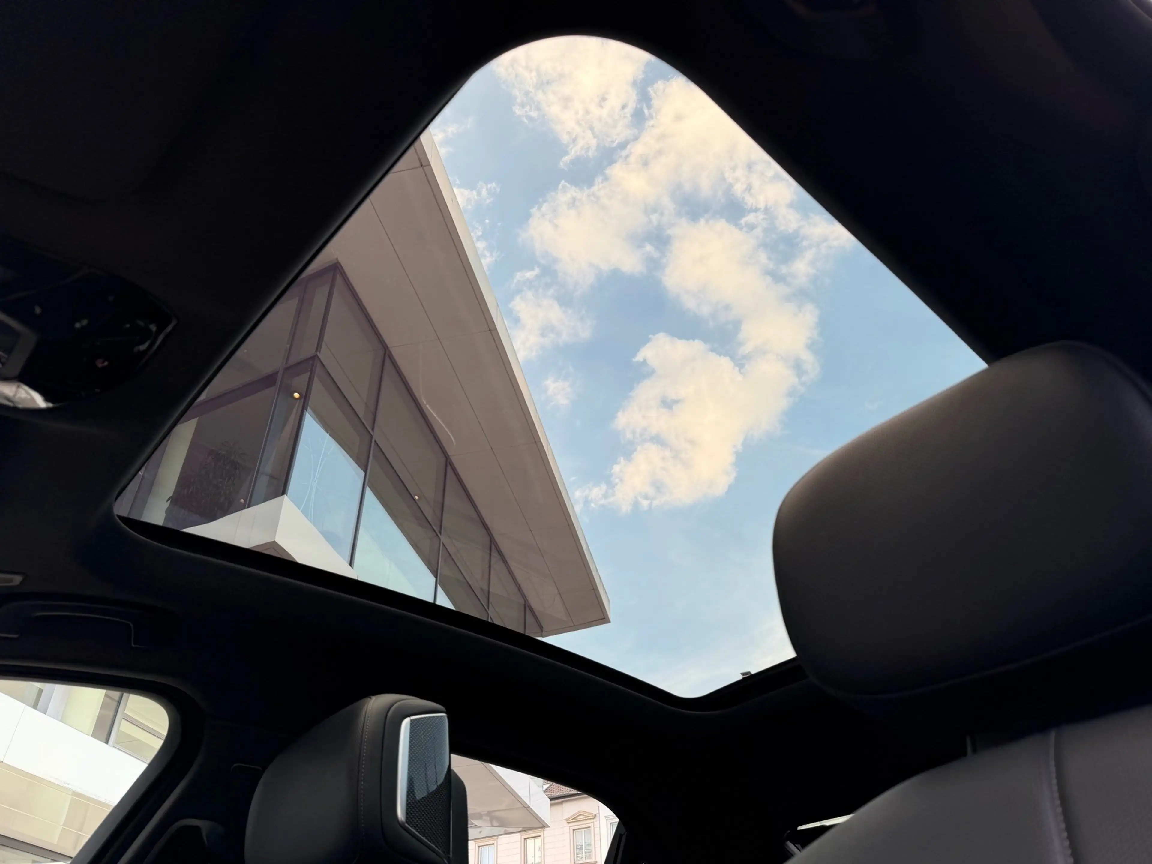 BMW 740 d xDrive M Sport Pro DA/PA Prof AHK Pano B&W — photo 9