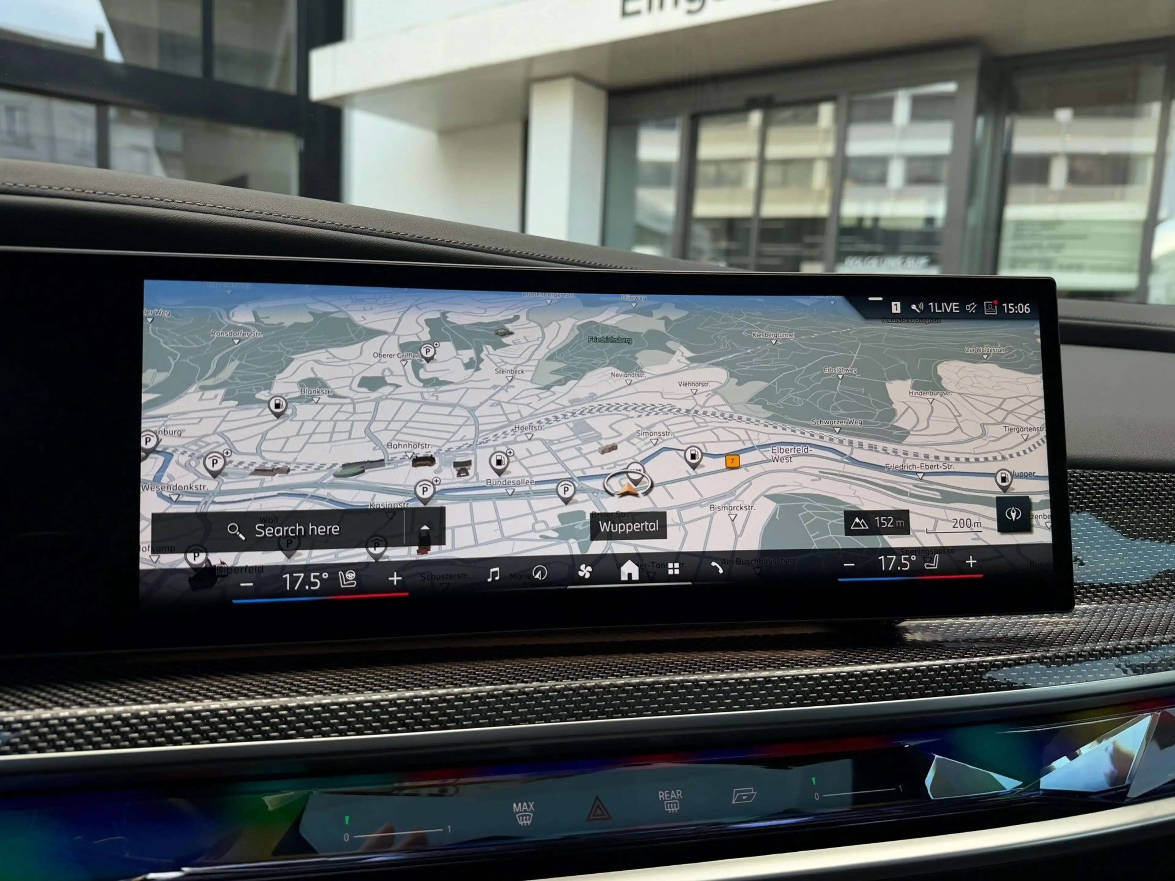 BMW 740 d xDrive M Sport Pro DA/PA Prof AHK Pano B&W — photo 10