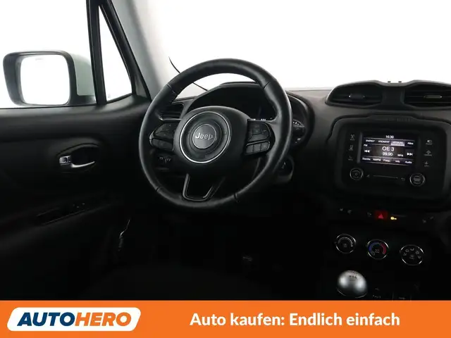 Jeep Renegade view 13