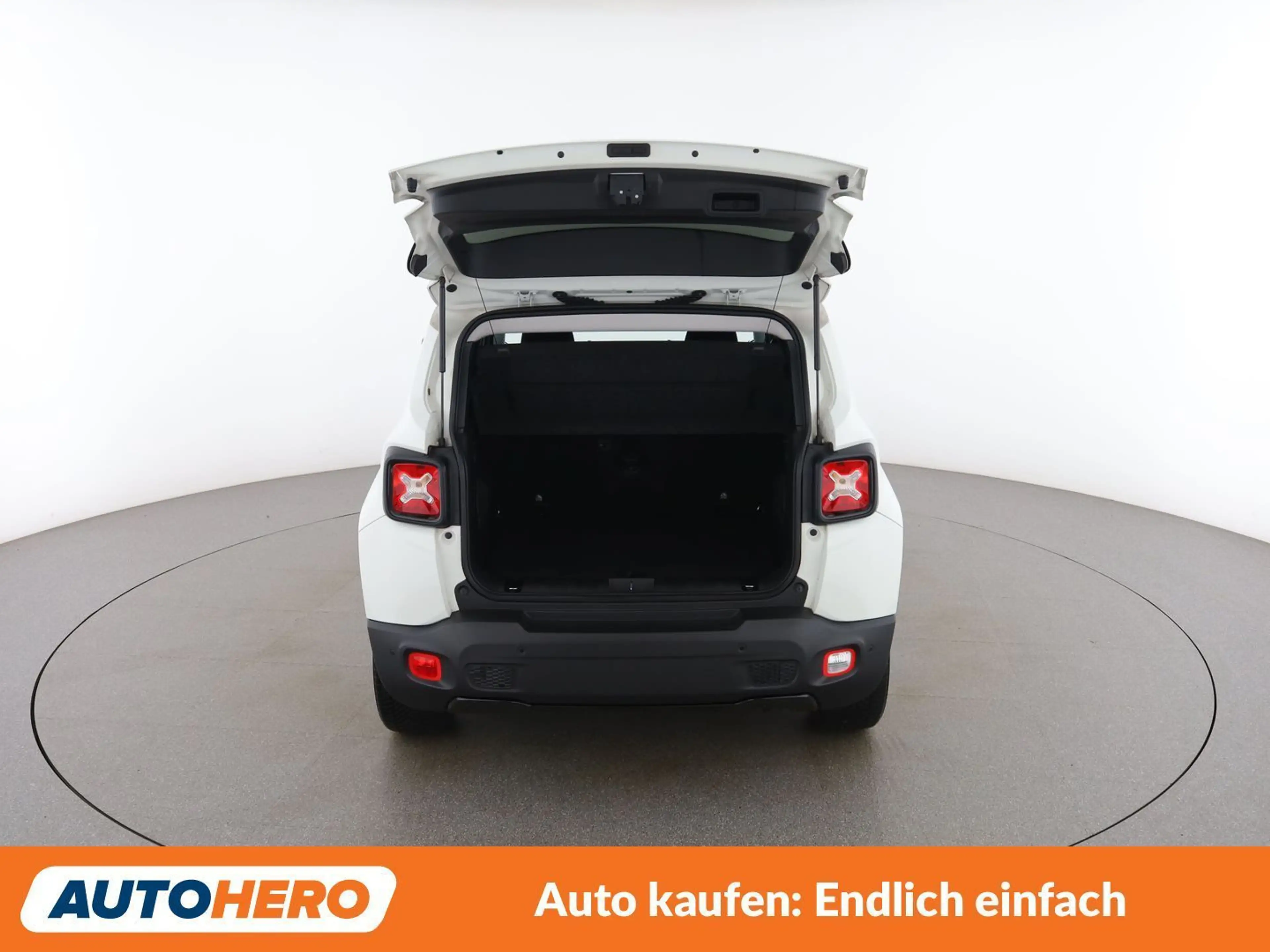 Jeep Renegade 1.4 M-Air Longitude FWD — photo 16