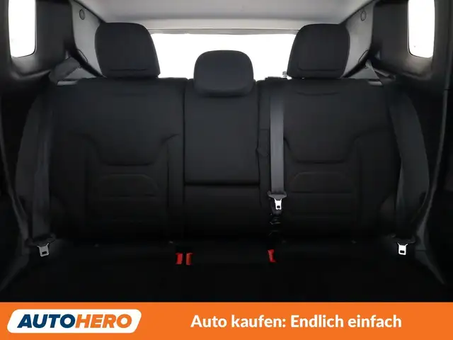 Jeep Renegade view 15
