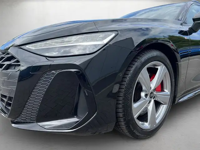 Audi A6 view 5